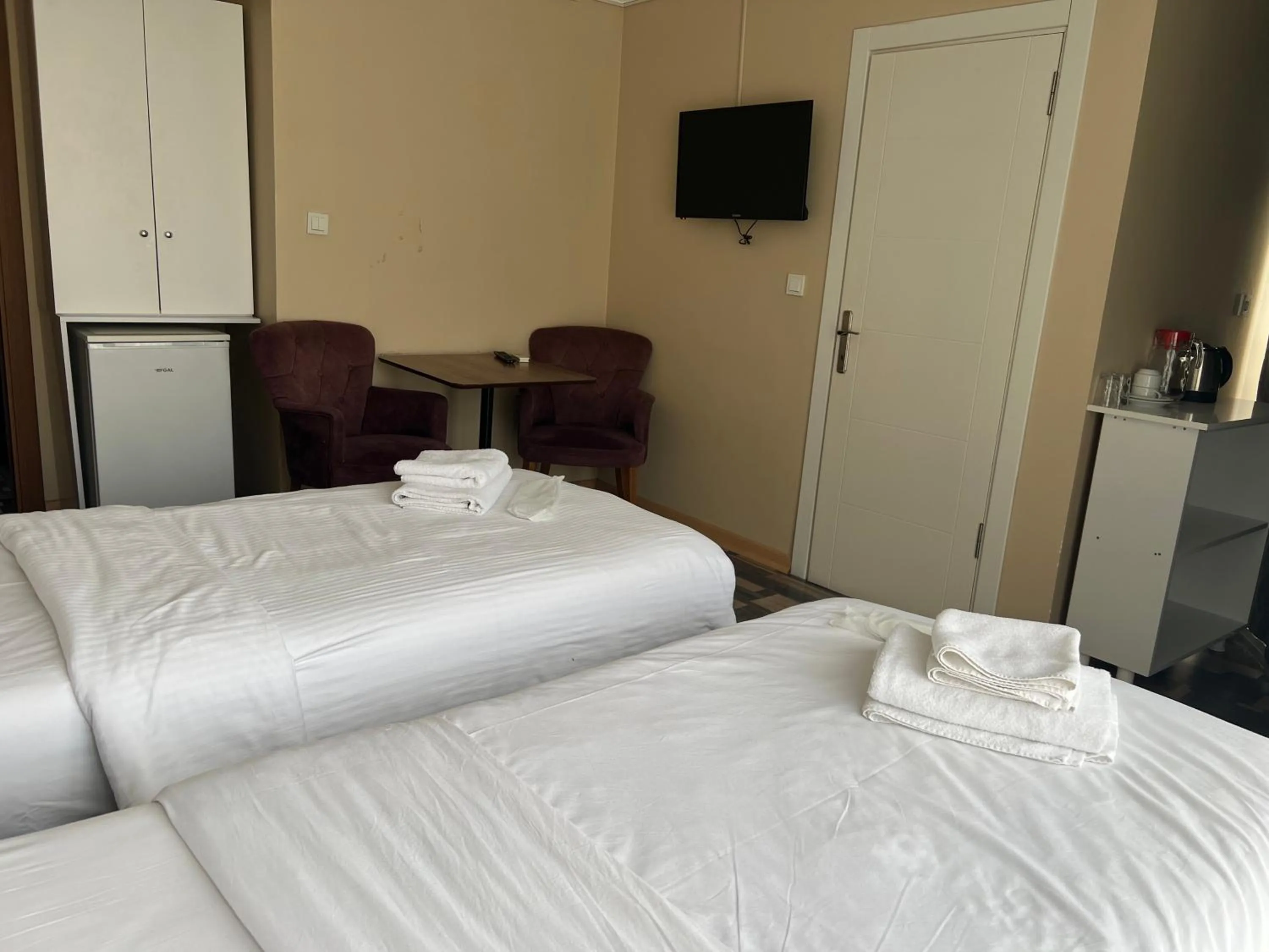 Bed in King Istanbul Hotel