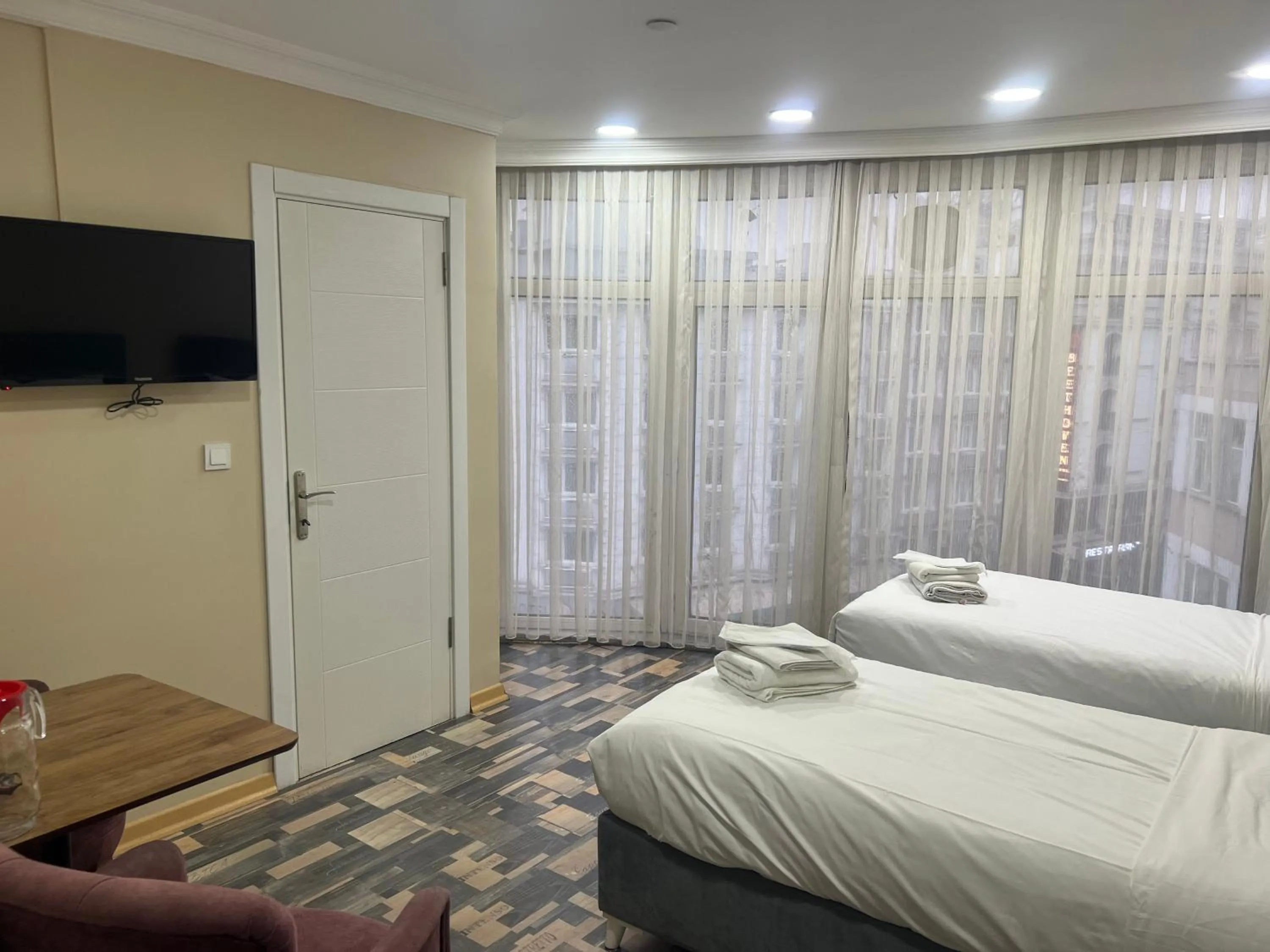 Bed in King Istanbul Hotel