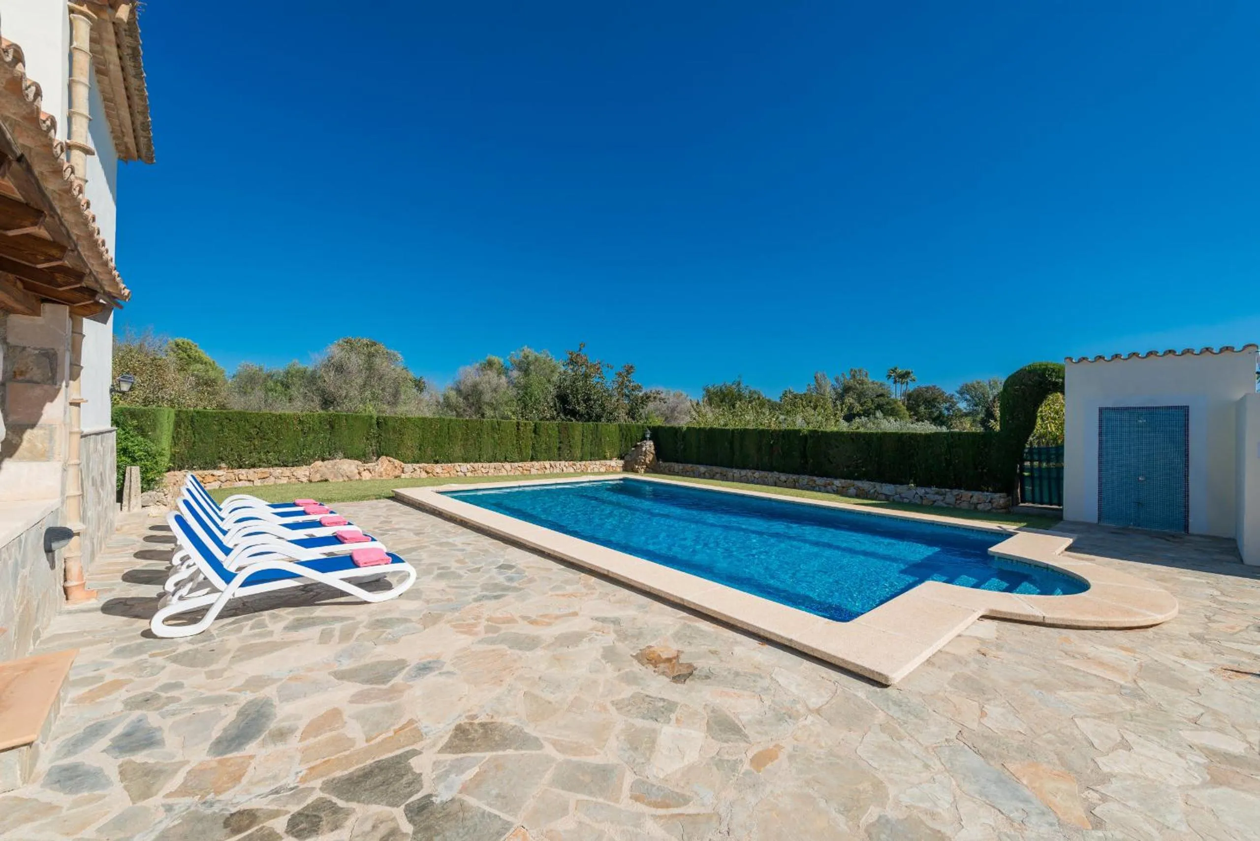 Villa YESERO