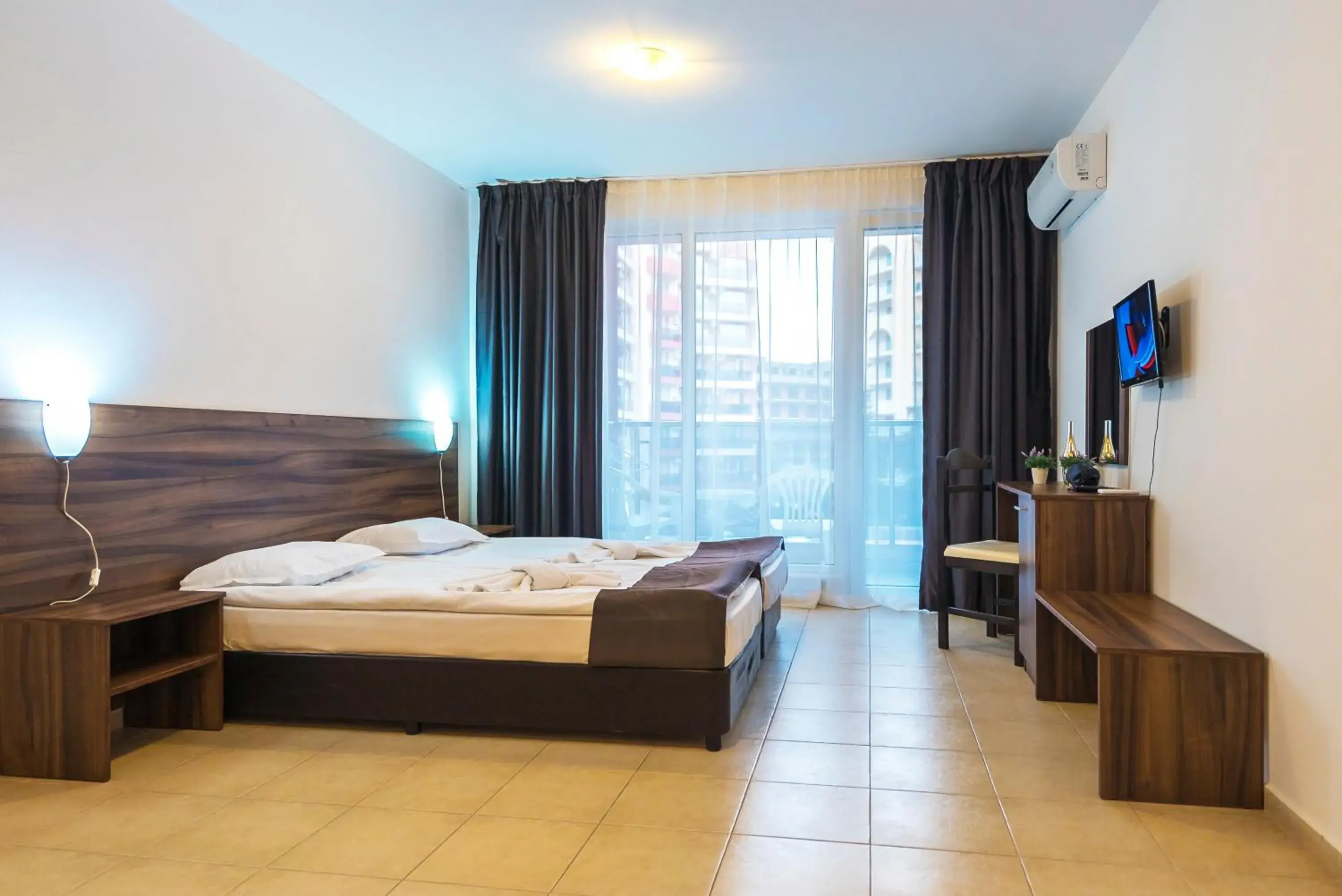 Twin Room with Balcony (2 Adults) in Admiral Plaza Hotel Twin Room with Balcony (2 Adults) in Admiral Plaza Hotel