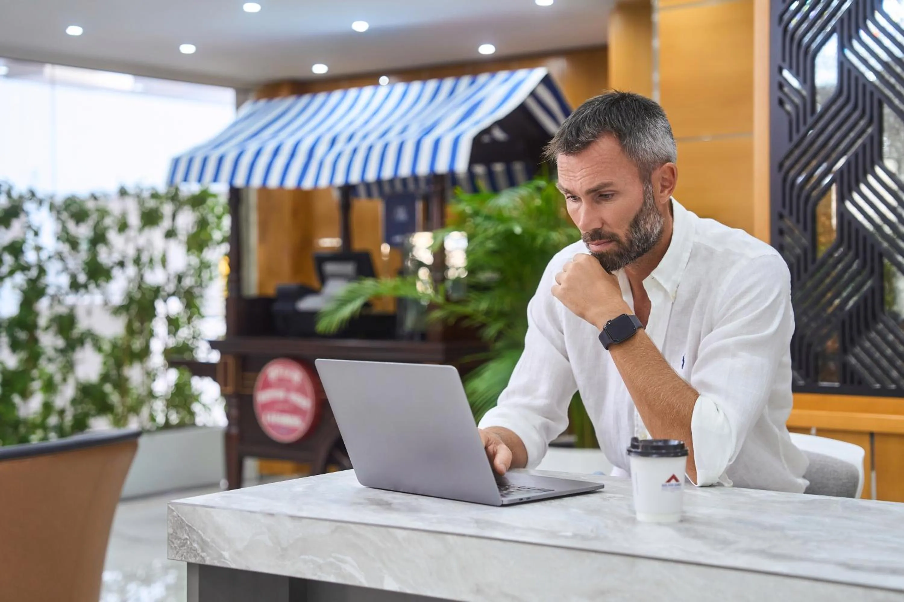Coffee/tea facilities in Golden Sands Hotel Apartments