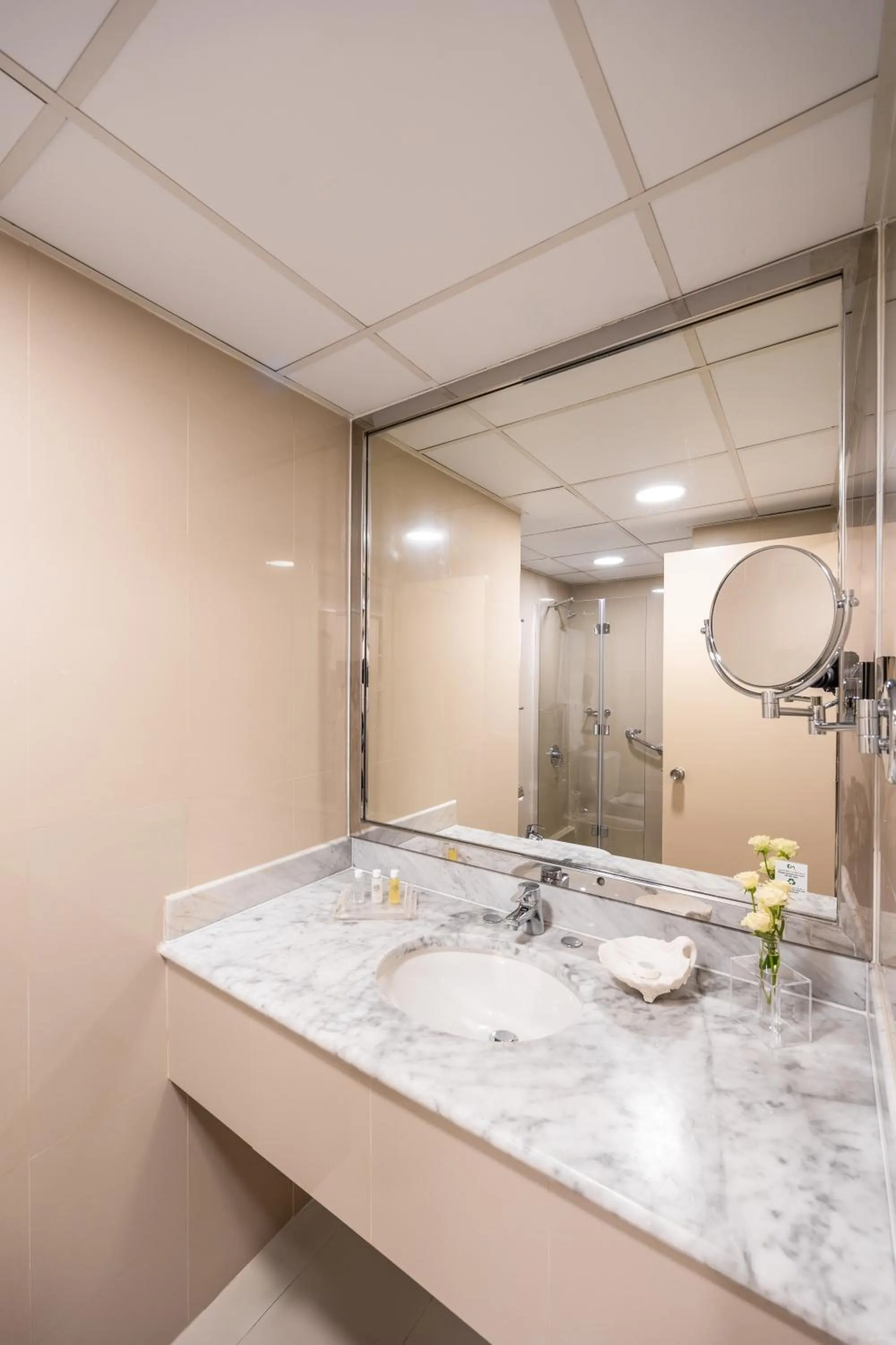 Bathroom in Golden Sands Hotel Apartments