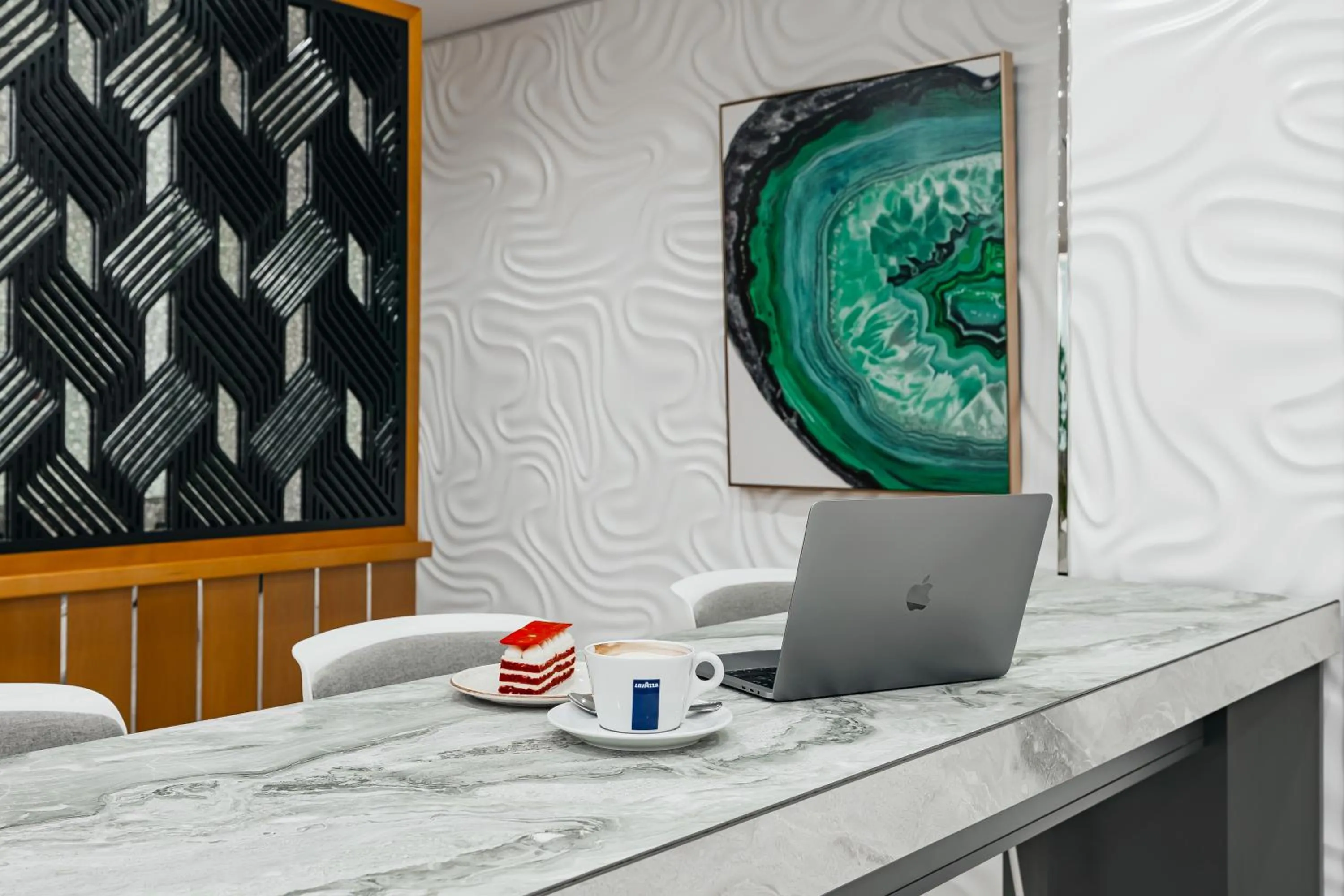 Business facilities in Golden Sands Hotel Apartments