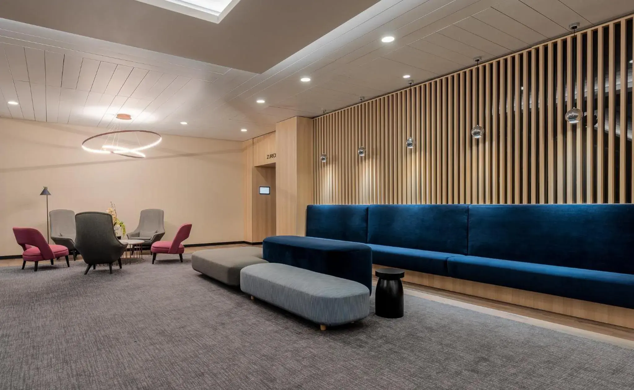 Restaurant/places to eat in Crowne Plaza Geneva by IHG Restaurant/places to eat in Crowne Plaza Geneva by IHG