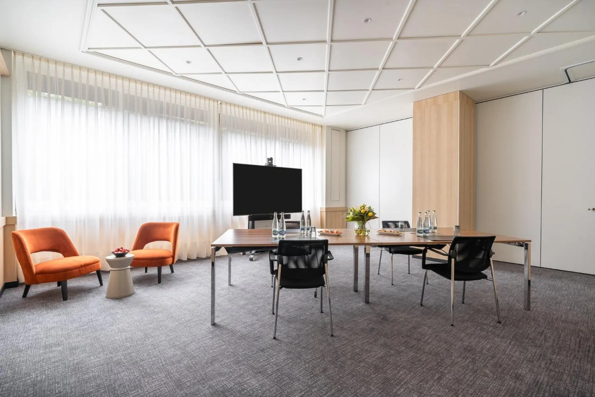 Meeting/conference room in Crowne Plaza Geneva by IHG