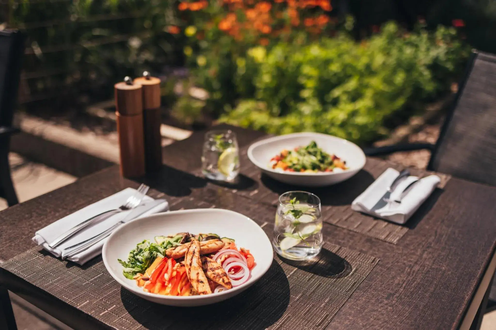 Restaurant/places to eat in Crowne Plaza Geneva by IHG Restaurant/places to eat in Crowne Plaza Geneva by IHG