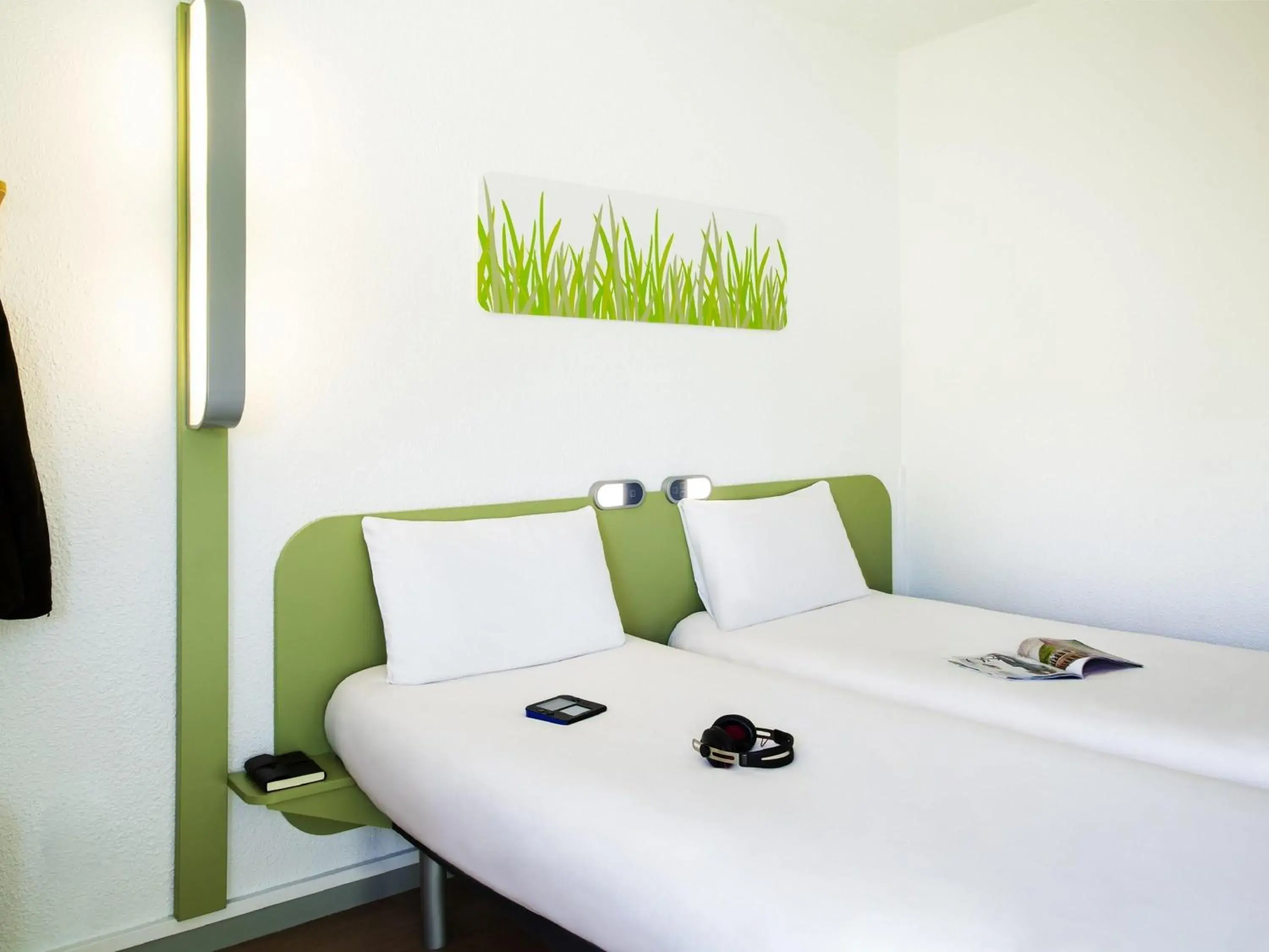 Bedroom, Bed in ibis budget Toulouse Colomiers Bedroom, Bed in ibis budget Toulouse Colomiers