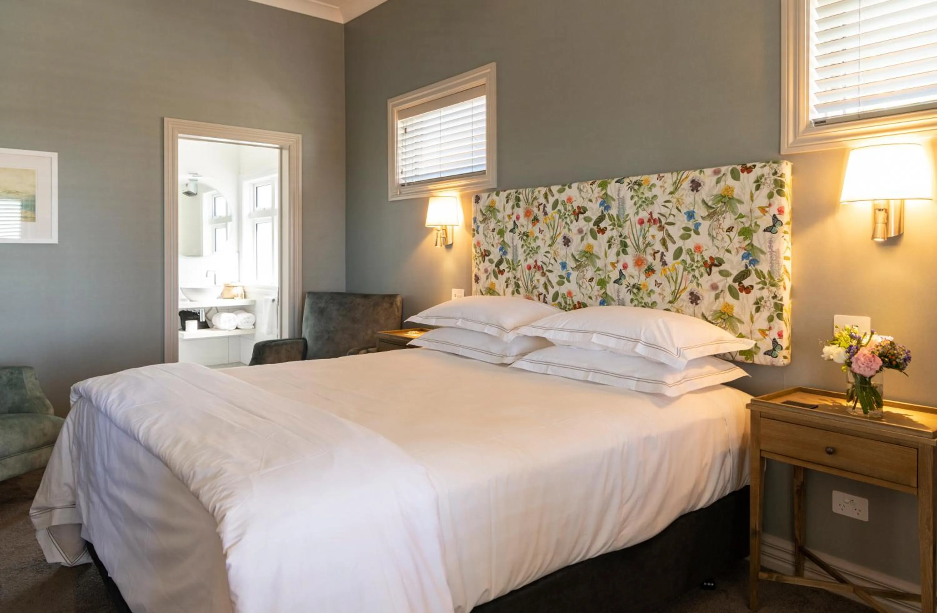 King Suite with Ocean View in 415 Marine Parade