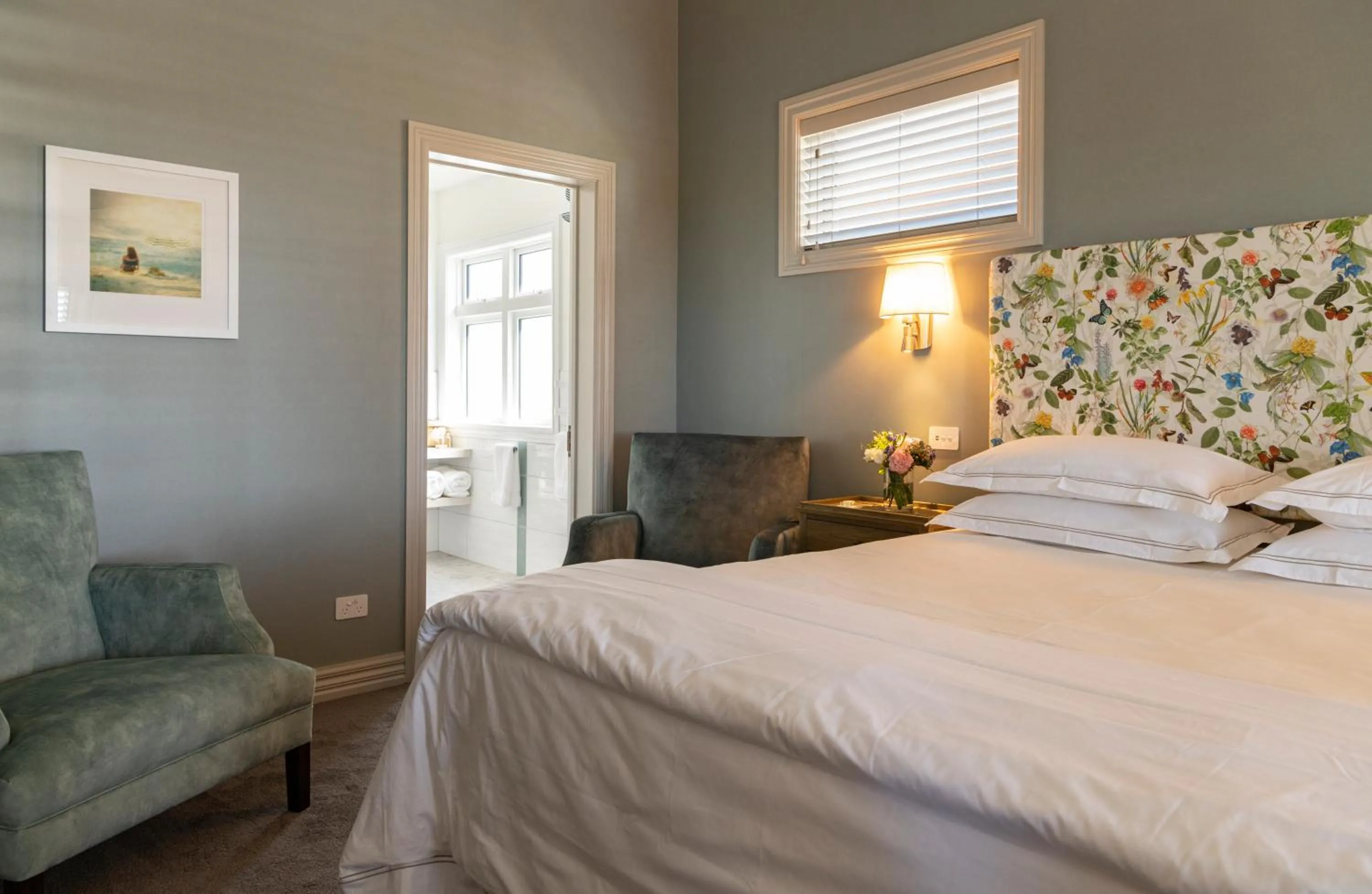 King Suite with Ocean View in 415 Marine Parade