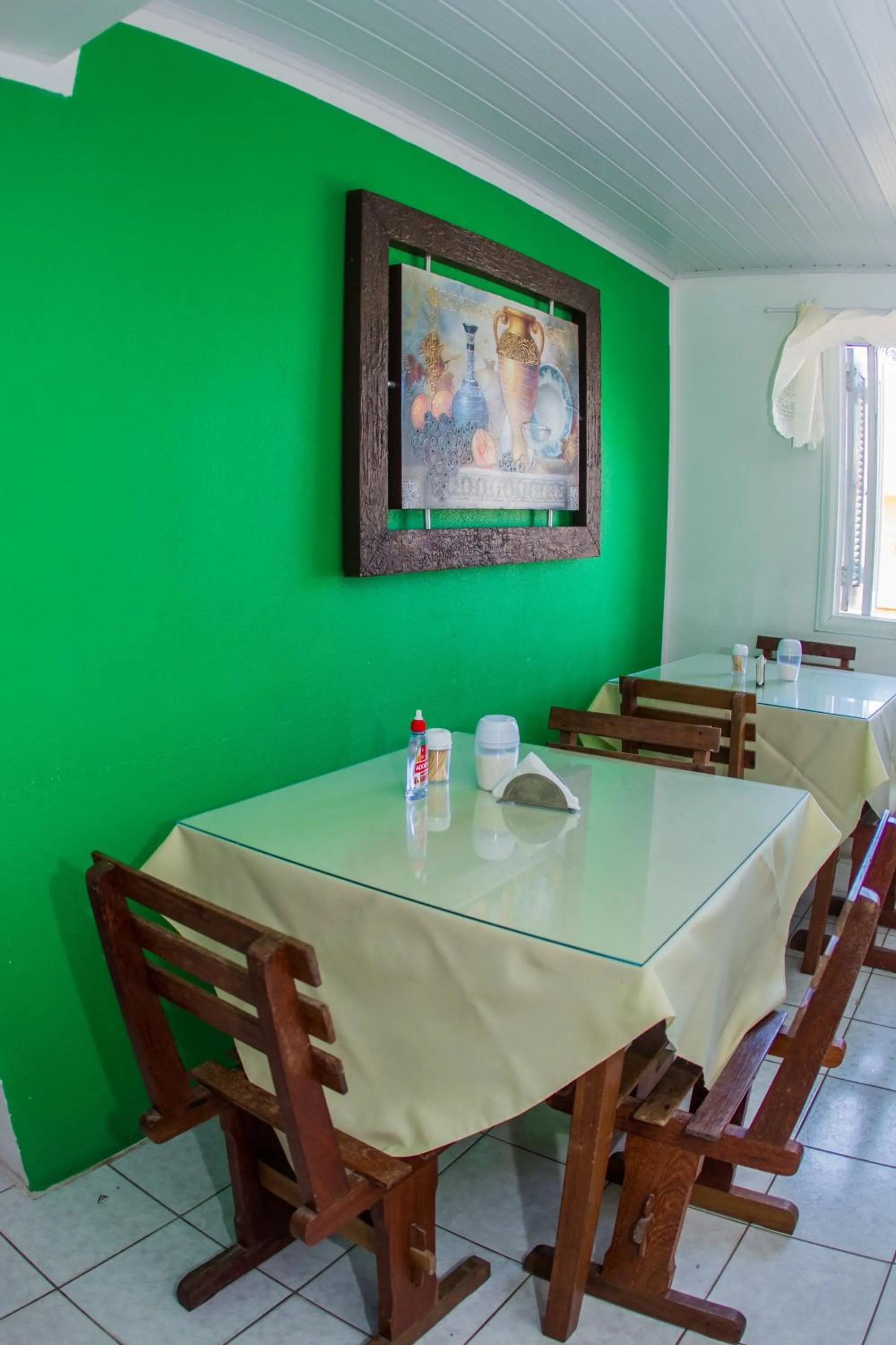 Restaurant/places to eat in Hotel Recanto do Mar