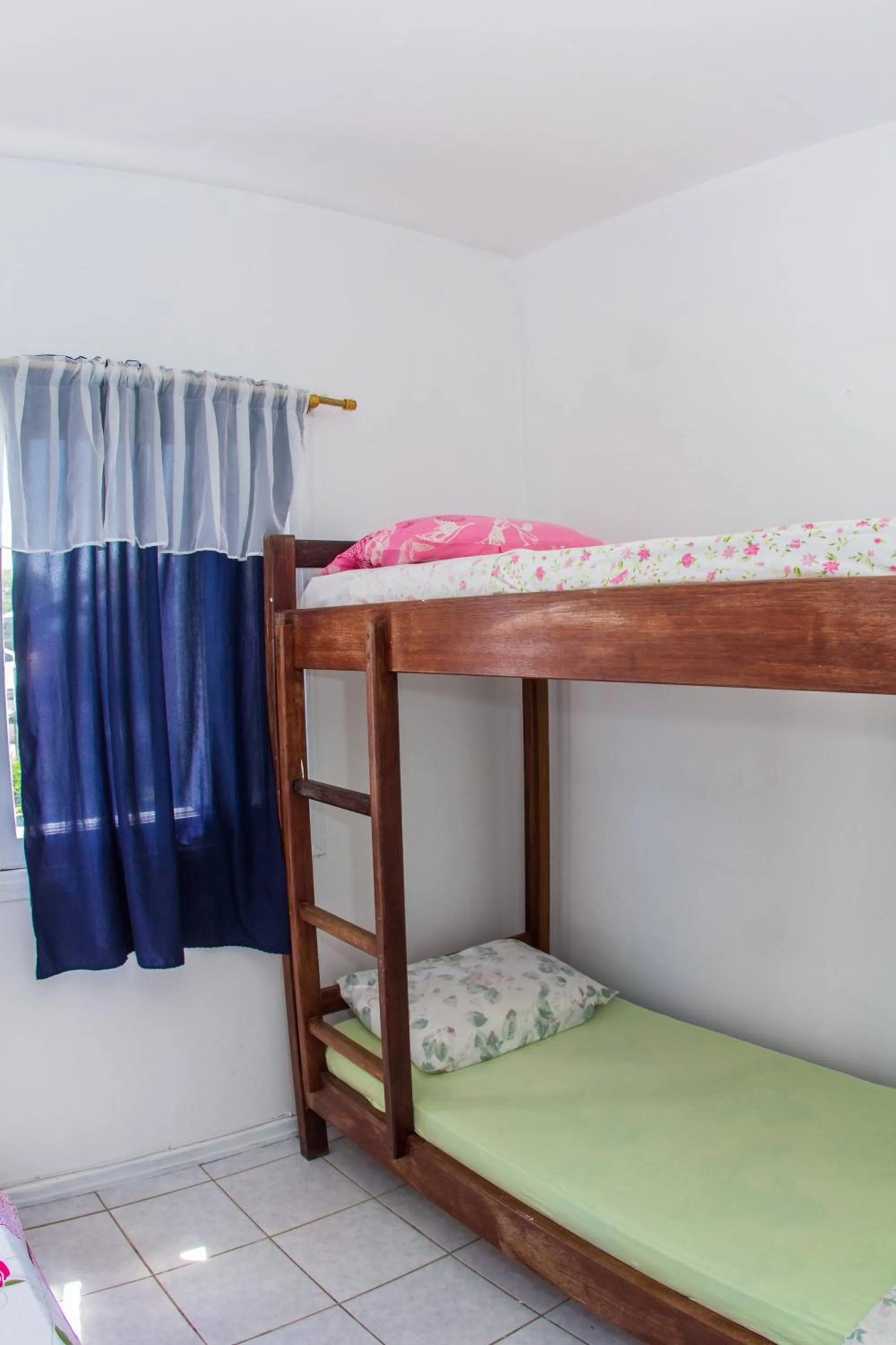 bunk bed, Bed in Hotel Recanto do Mar