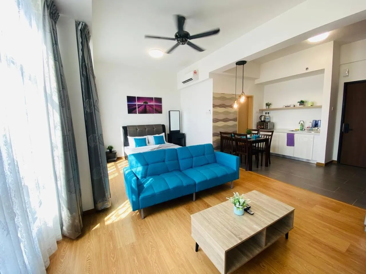 Living room in Kuantan Imperium by Glex