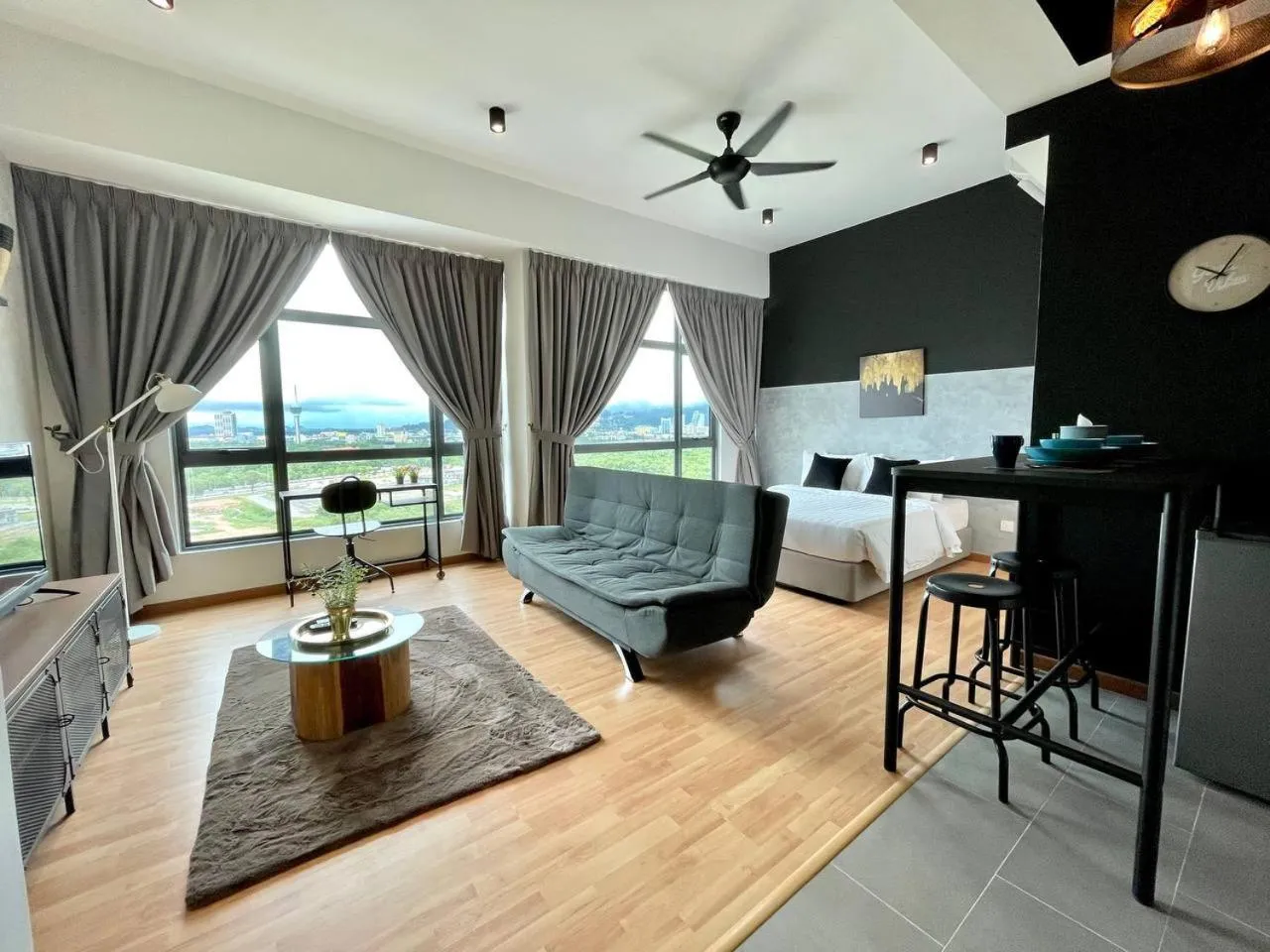 Dining area in Kuantan Imperium by Glex