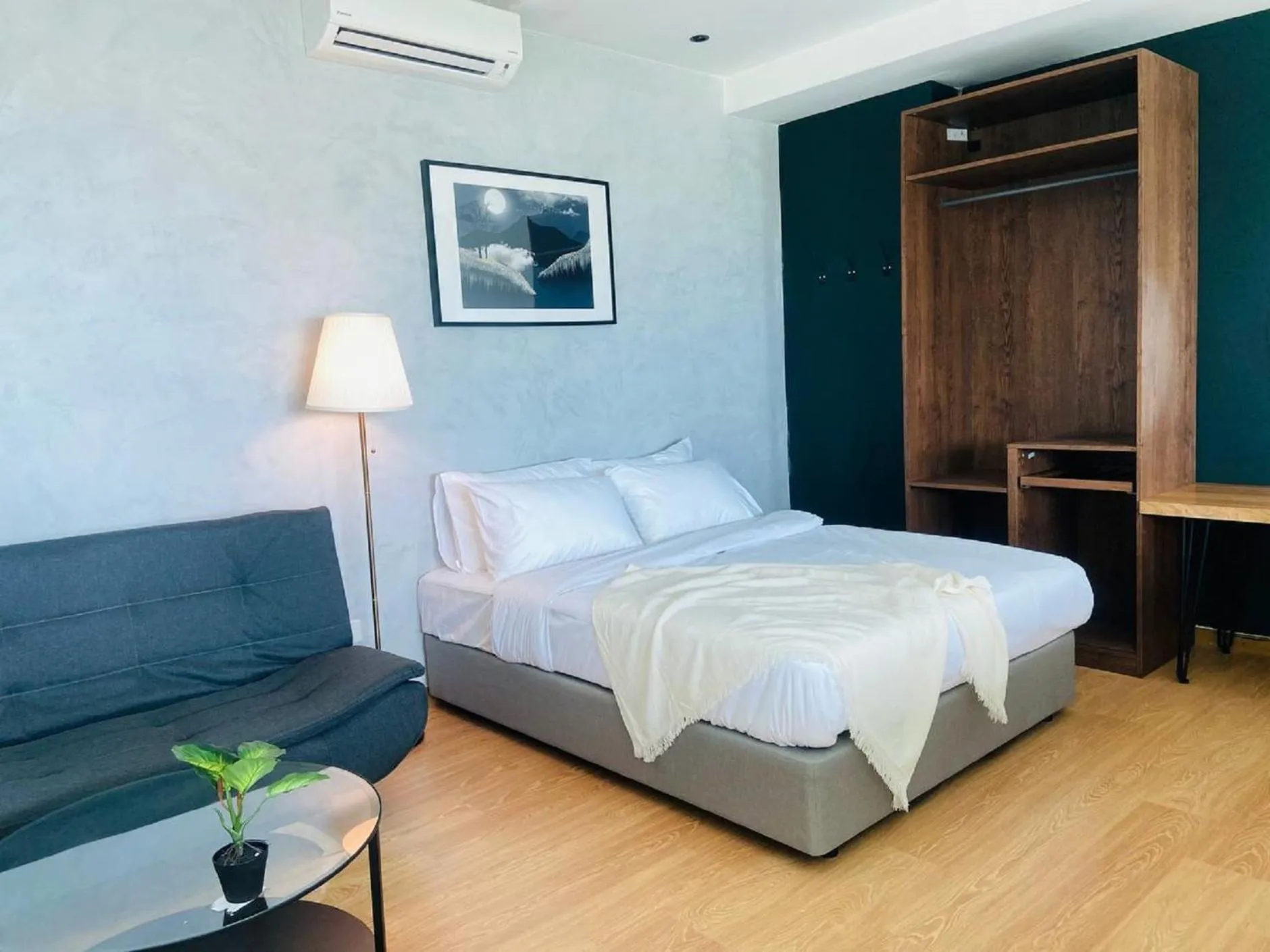 Bed in Kuantan Imperium by Glex