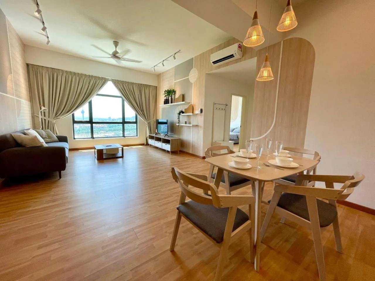 Dining area in Kuantan Imperium by Glex