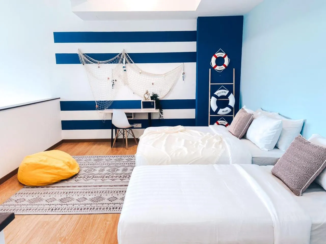 Bedroom, Bed in Kuantan Imperium by Glex