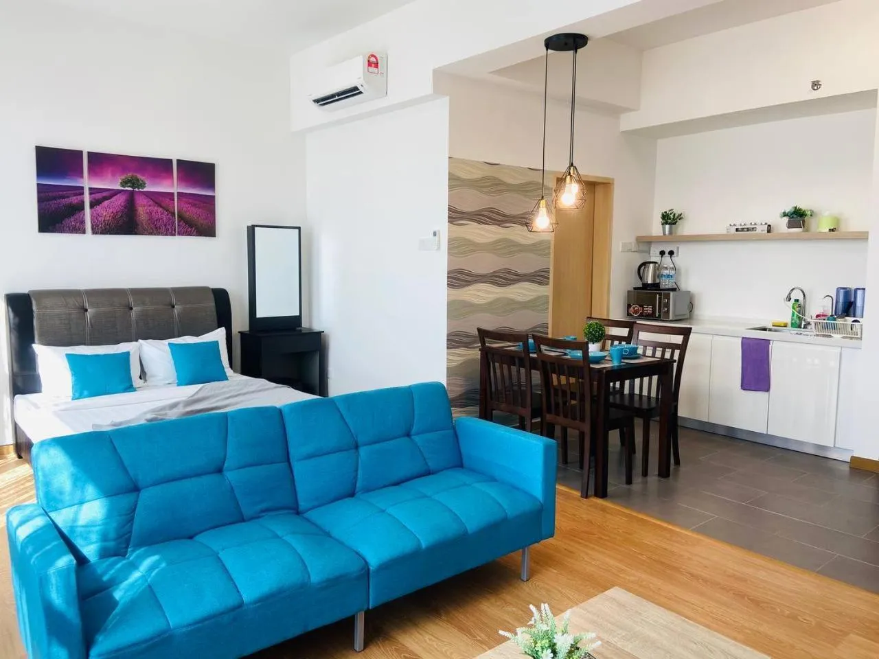 Bedroom in Kuantan Imperium by Glex