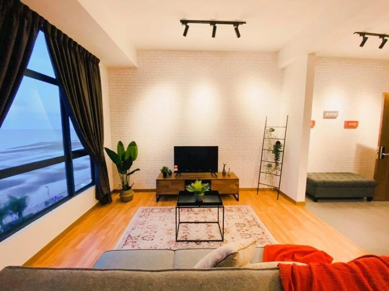 Living room in Kuantan Imperium by Glex