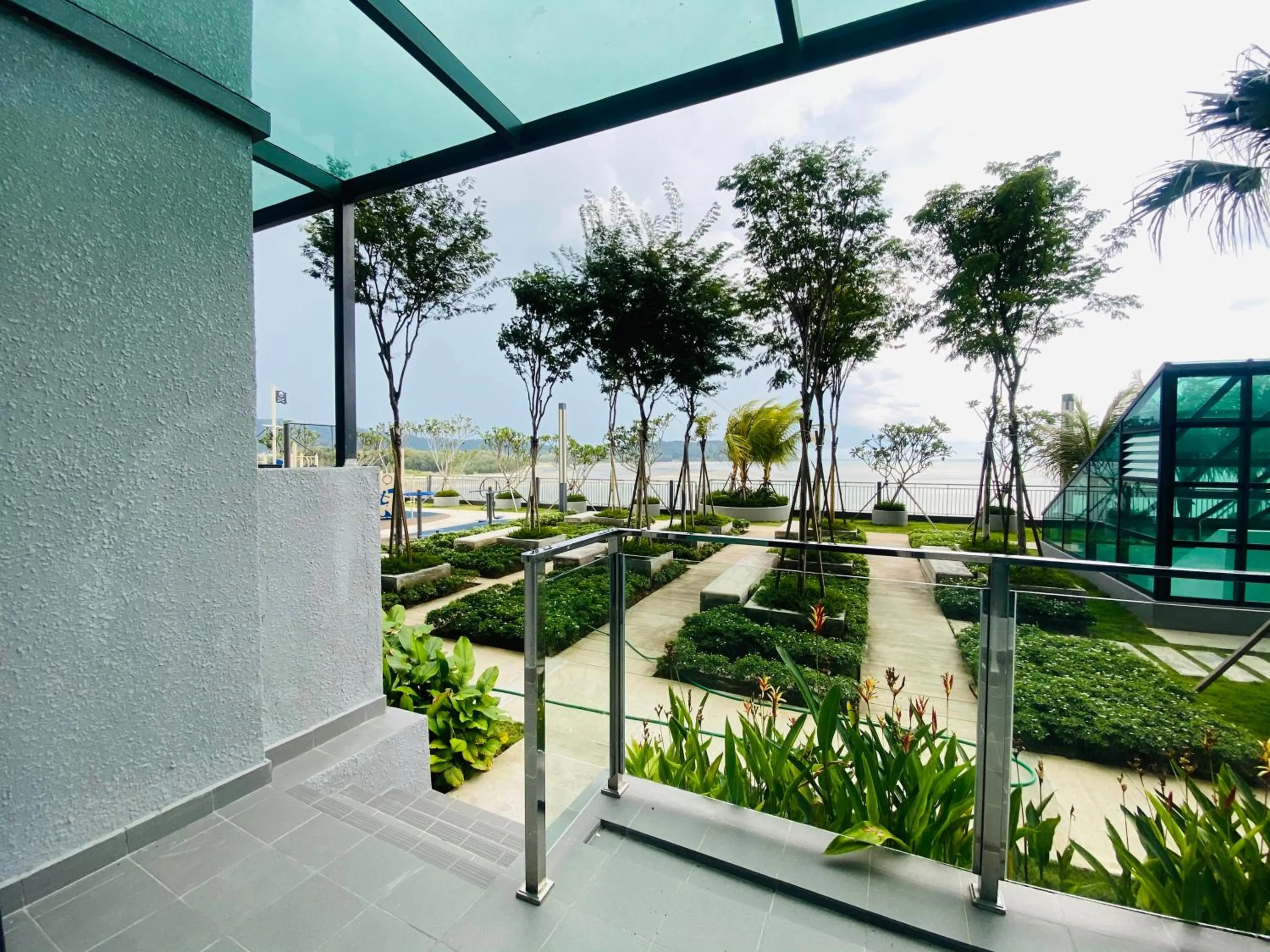 Garden in Kuantan Imperium by Glex