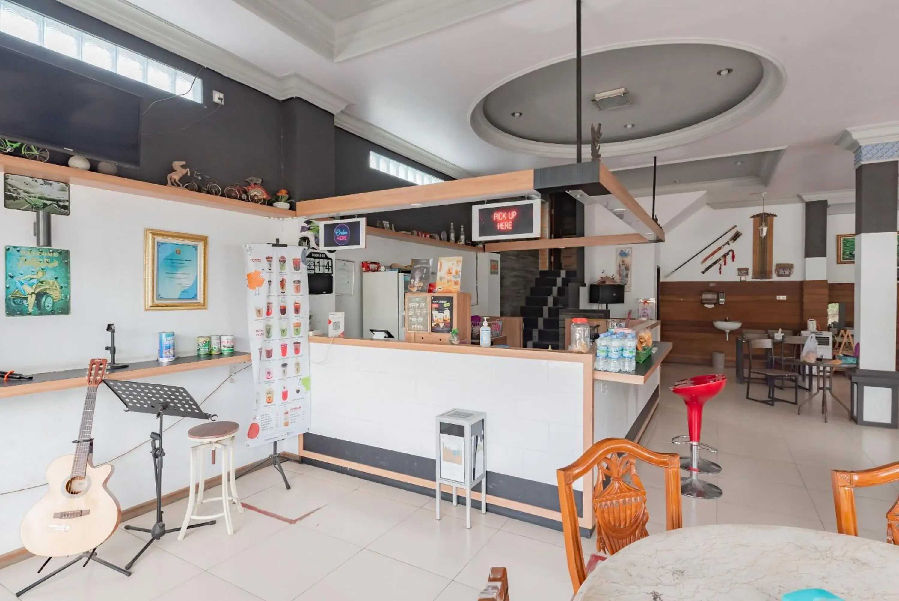 Restaurant/places to eat in RedDoorz near GOR Sempaja Samarinda Restaurant/places to eat in RedDoorz near GOR Sempaja Samarinda