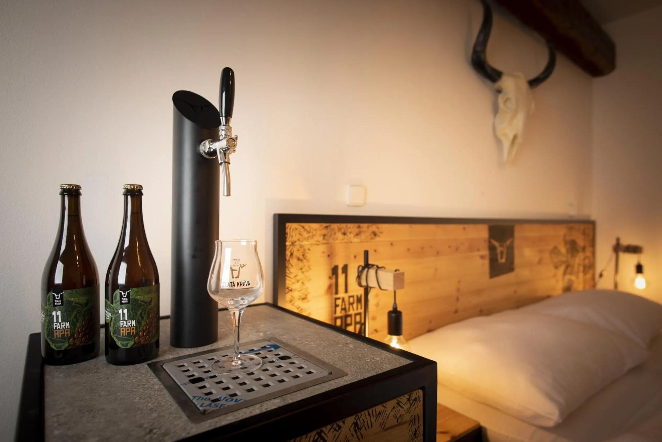 Bed in Pivní Hotel