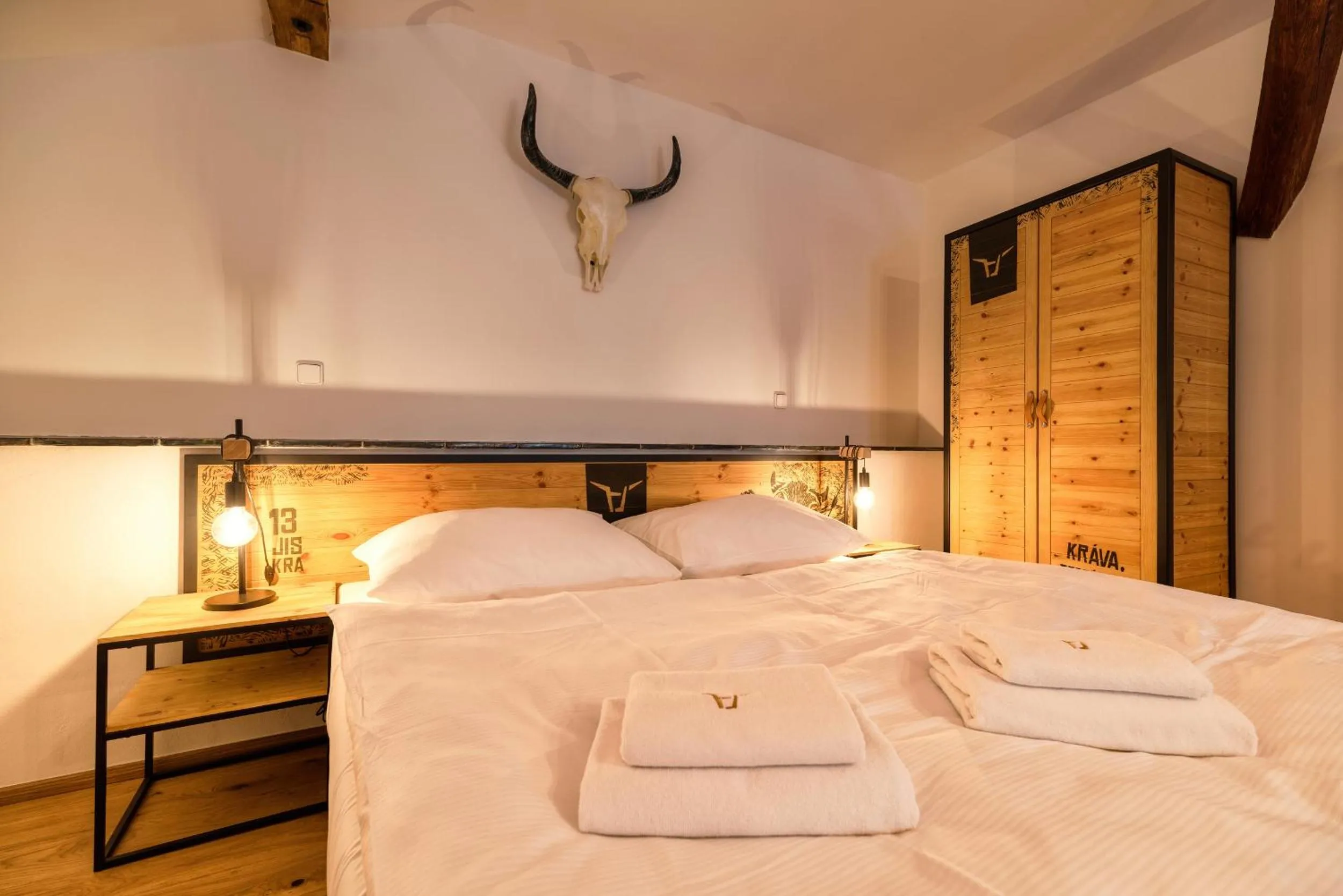 Bed in Pivní Hotel
