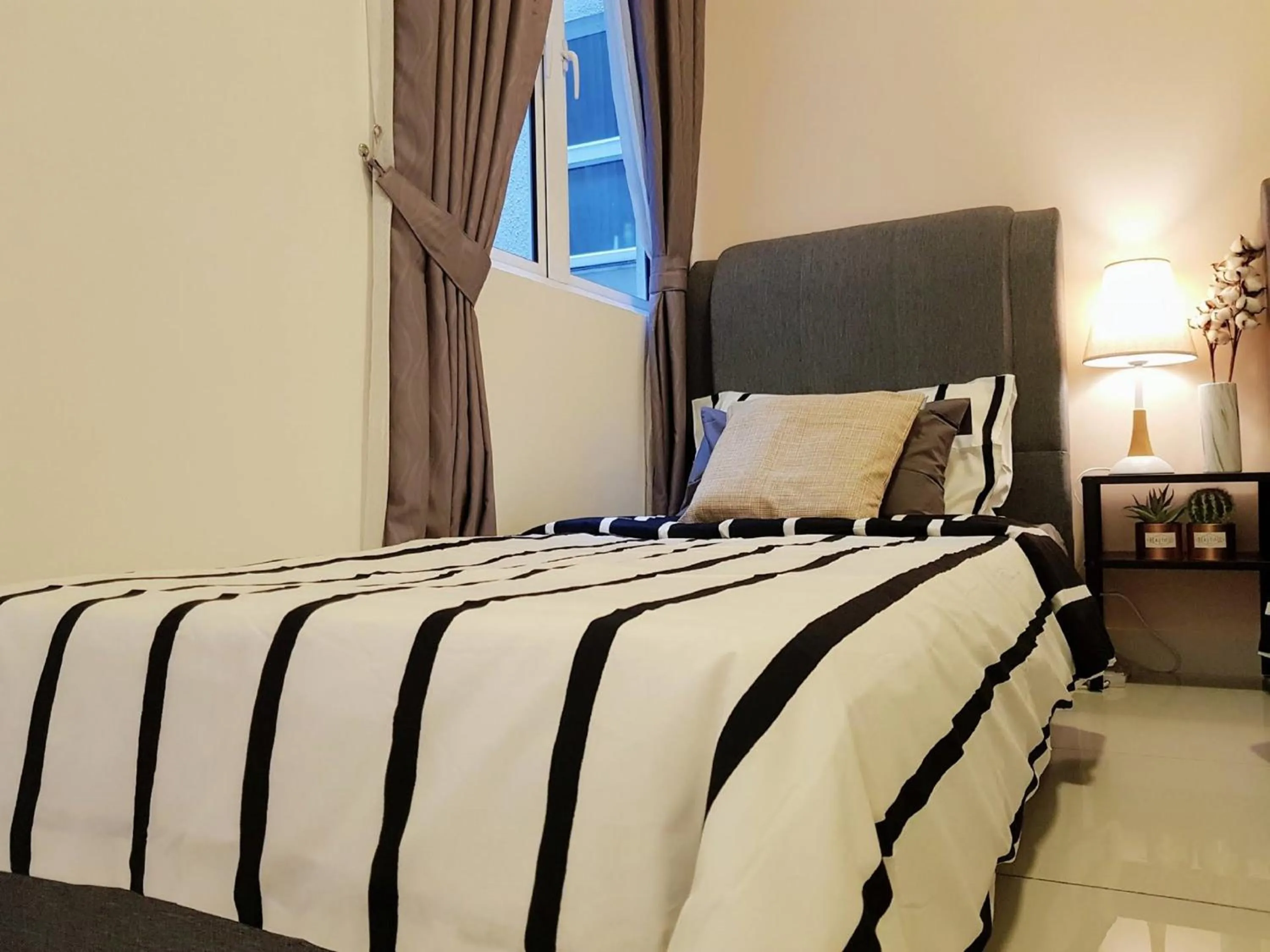 Bedroom, Bed in Skypod Residence Puchong