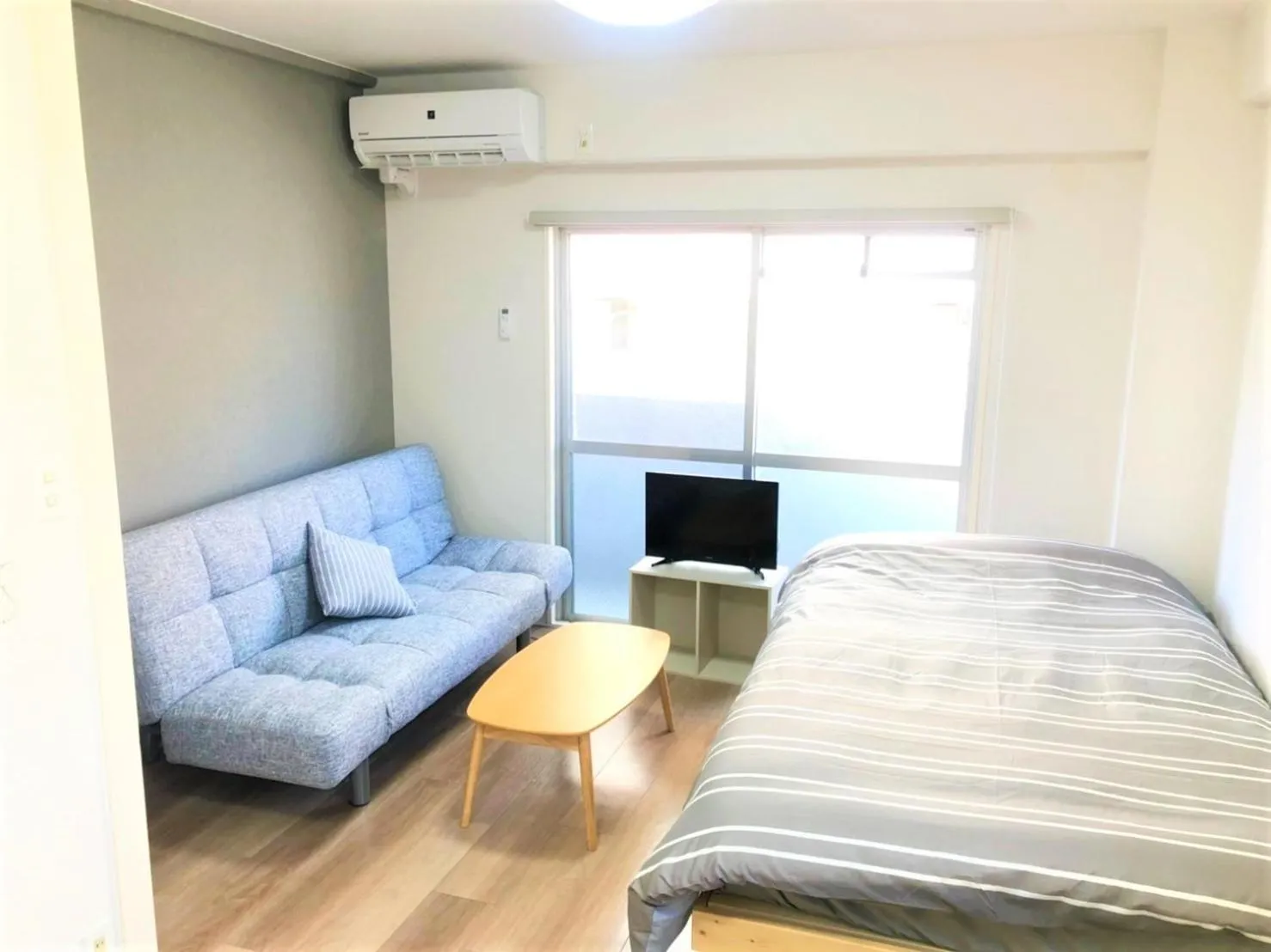 Bed in Hotel Peace Park Tokaichi by Tranova