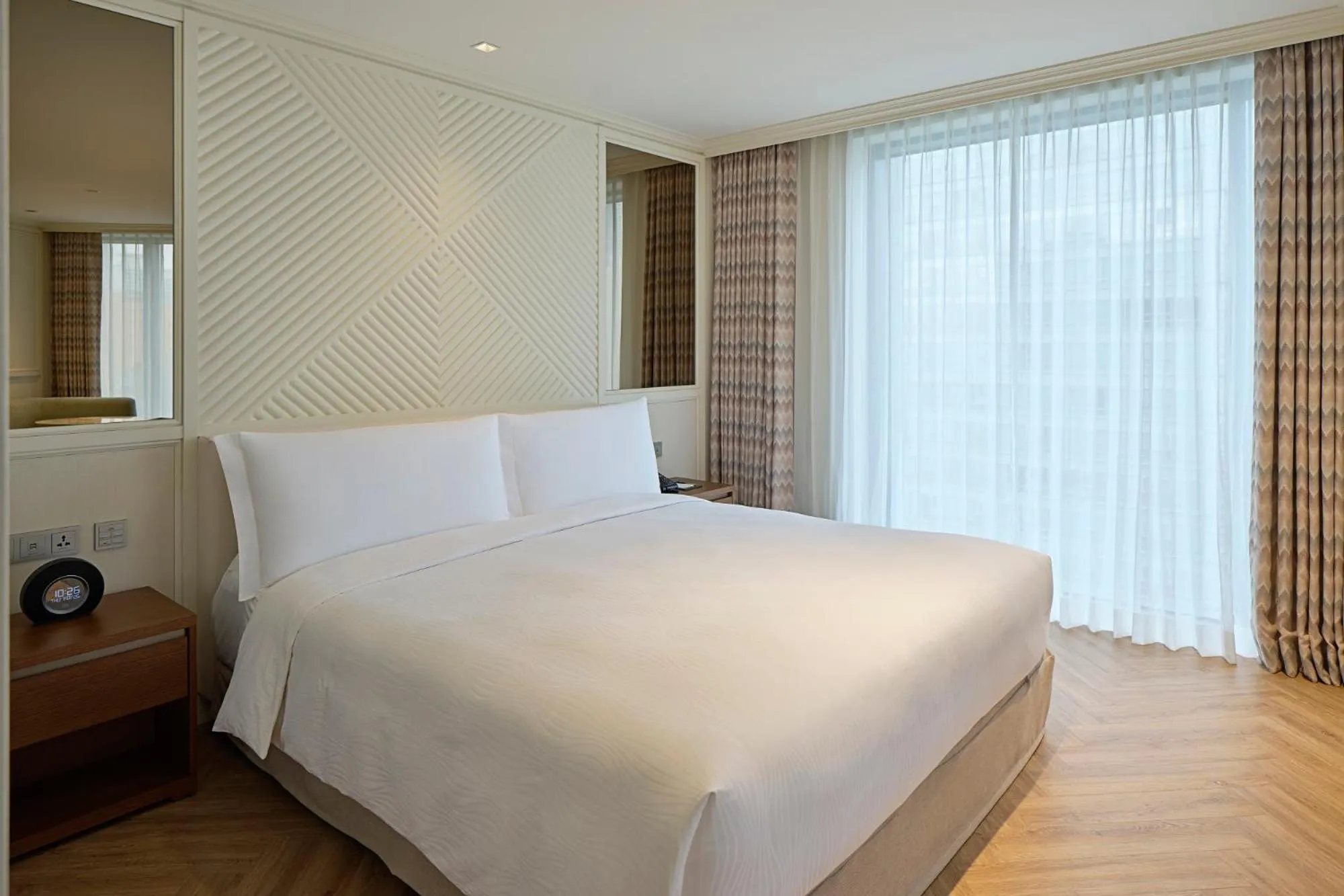 Bedroom, Bed in Grand Josun Busan