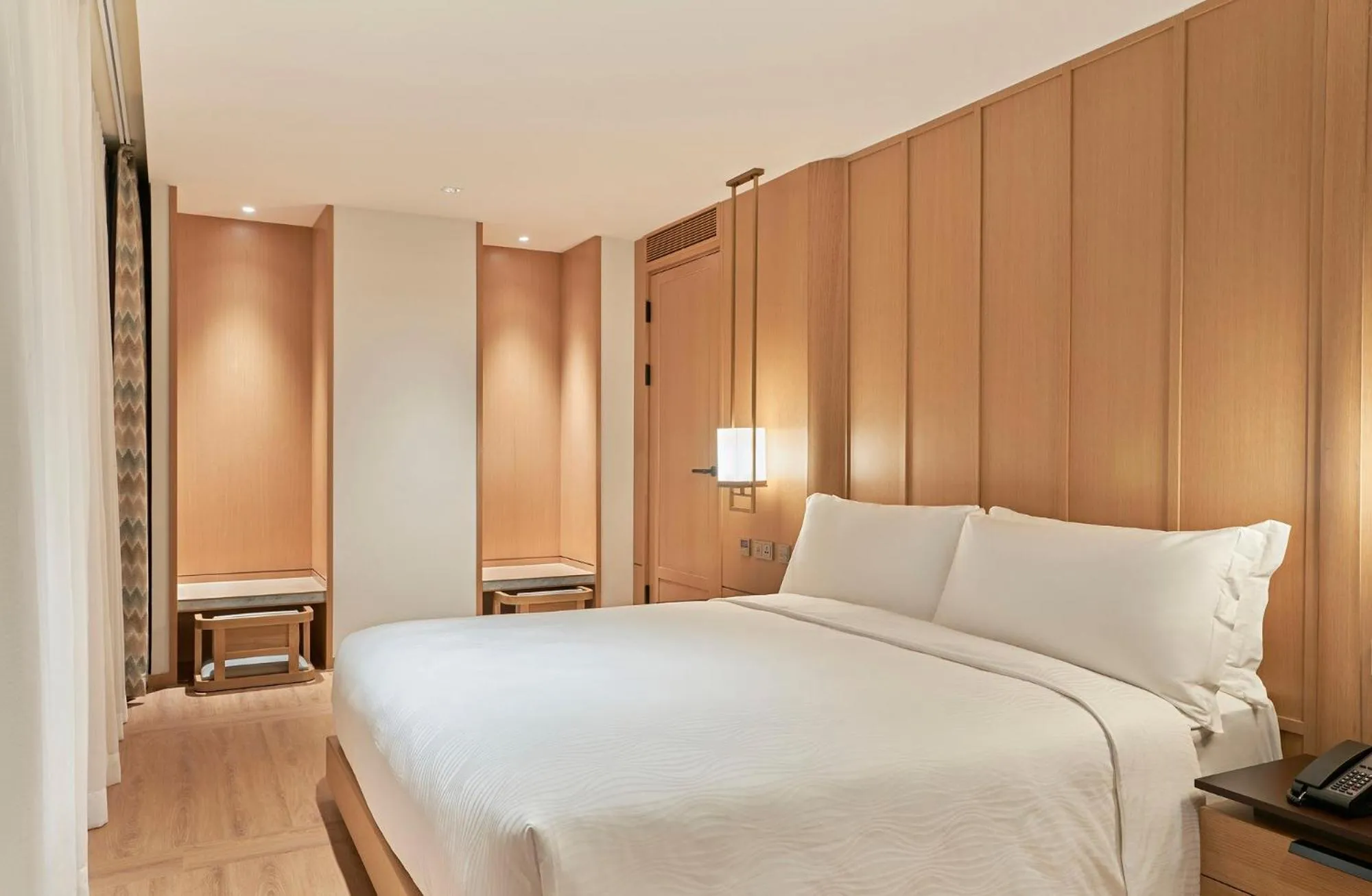 Bedroom, Bed in Grand Josun Busan