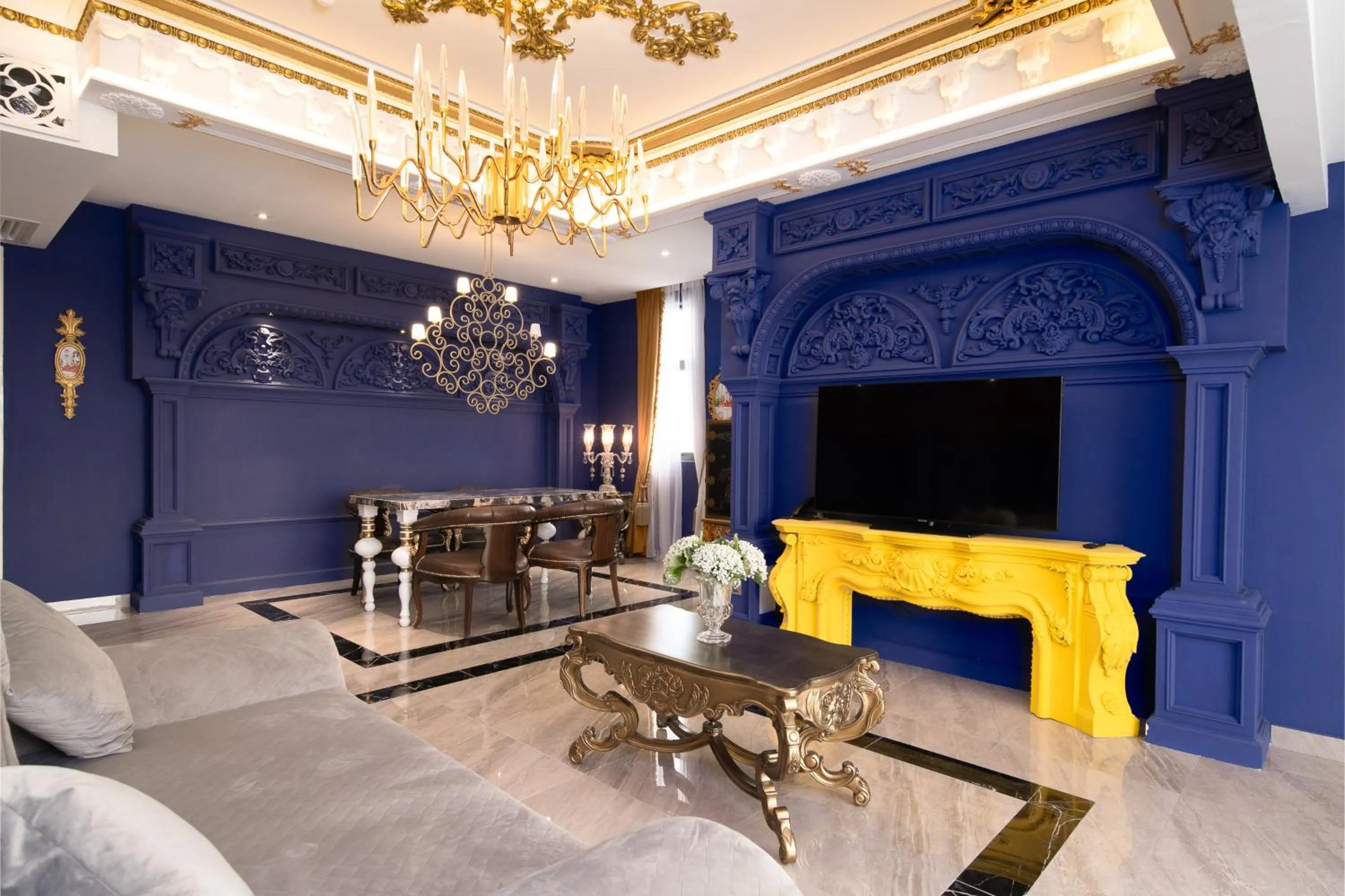 Living room in arte by Thomas Chan