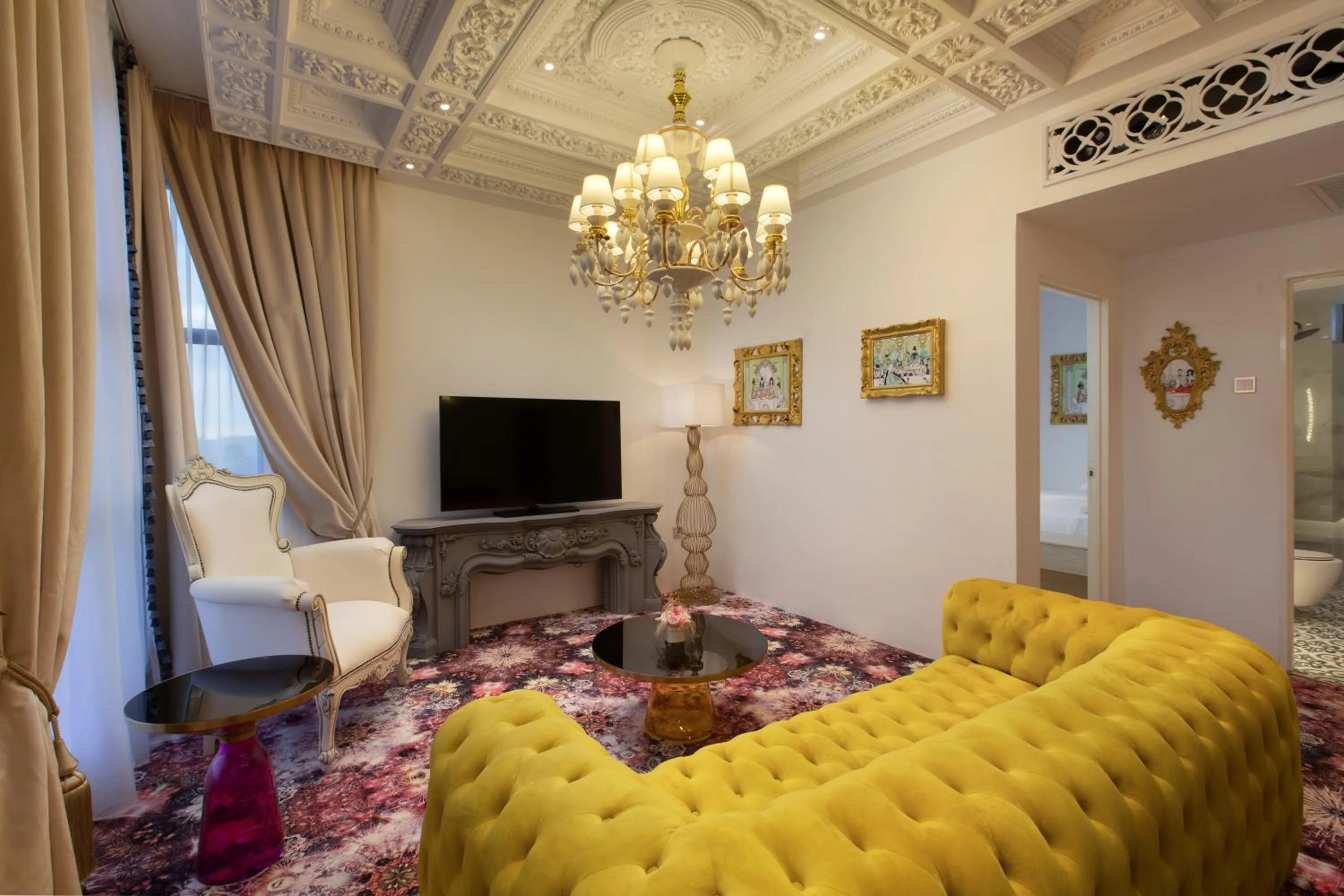 TV and multimedia in arte by Thomas Chan