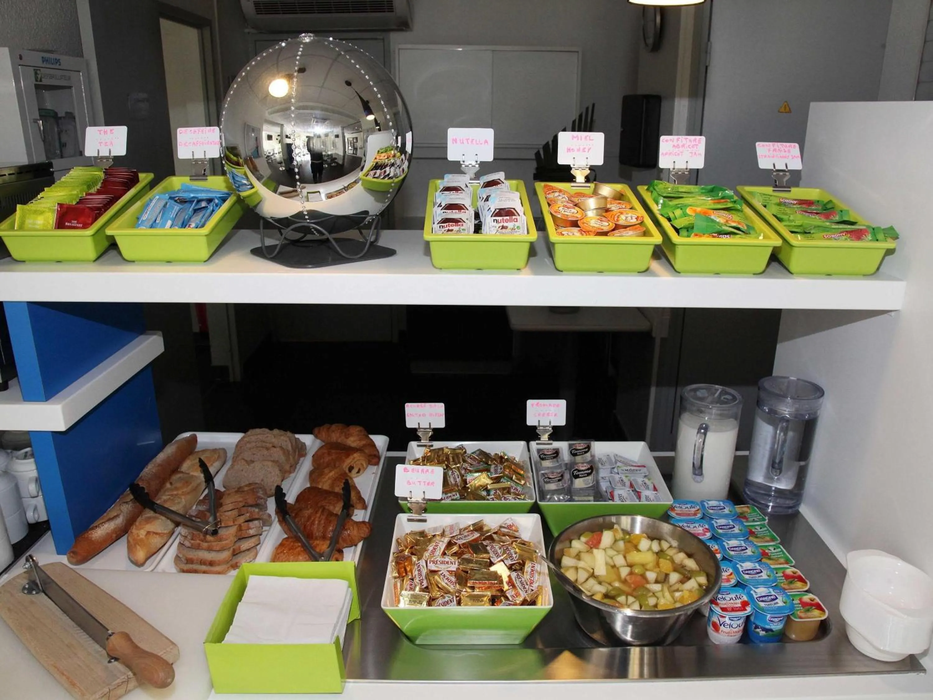 Breakfast in Hotel Ibis Budget Nice Palais Nikaia