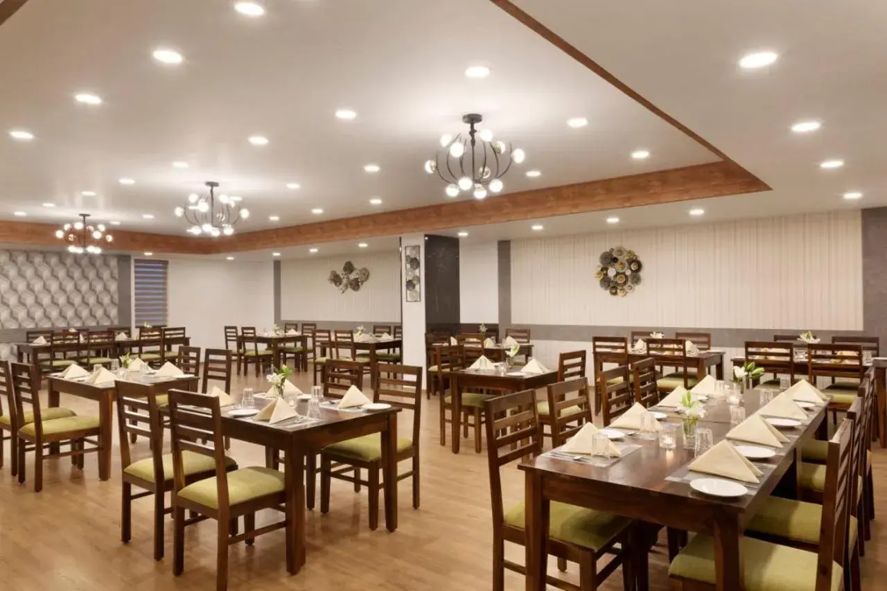 Restaurant/places to eat in Click Hotel Jaipur, Raja Park Restaurant/places to eat in Click Hotel Jaipur, Raja Park