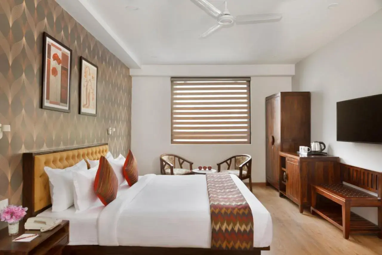 furniture, Bed in Click Hotel Jaipur, Raja Park furniture, Bed in Click Hotel Jaipur, Raja Park