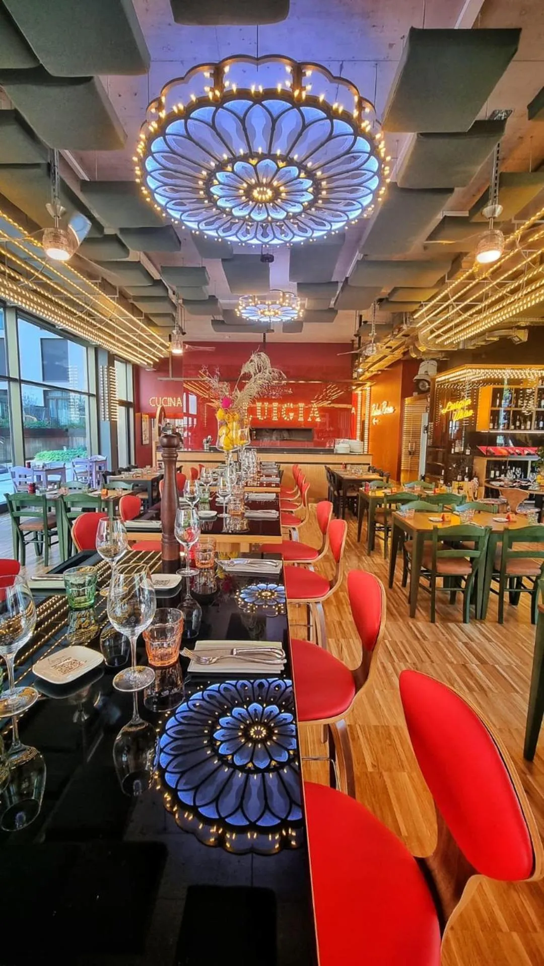 Restaurant/places to eat in Radisson Hotel & Suites Zurich