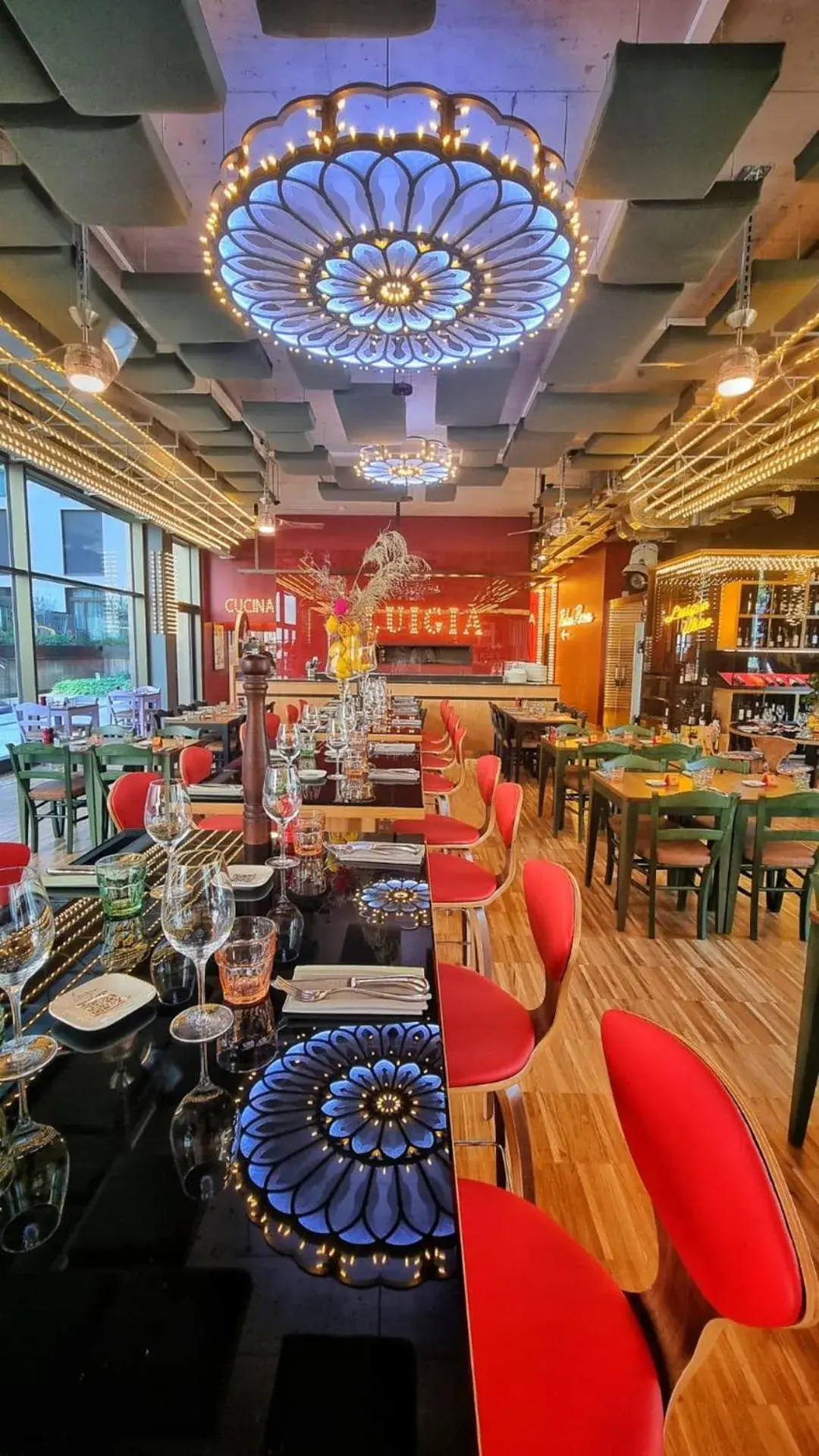 Restaurant/places to eat in Radisson Hotel & Suites Zurich Restaurant/places to eat in Radisson Hotel & Suites Zurich