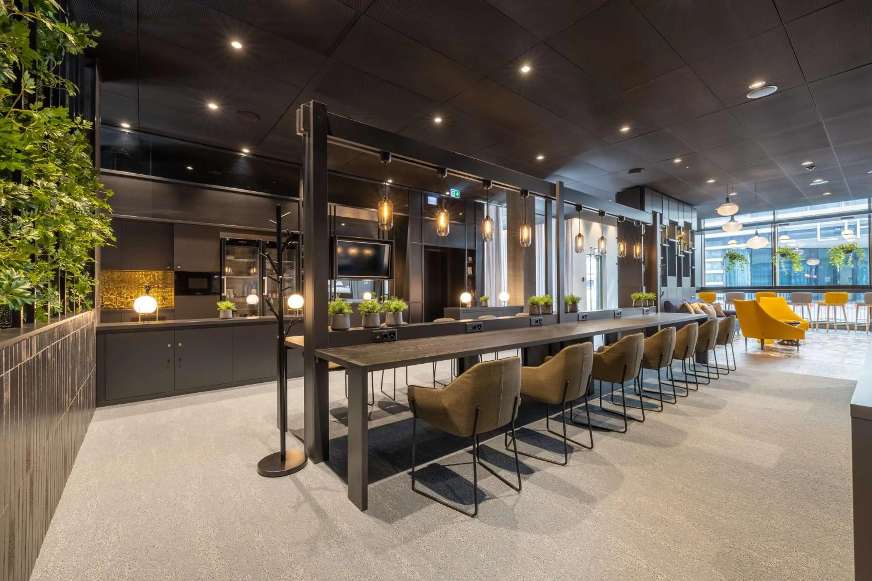 Lobby or reception in Radisson Hotel & Suites Zurich