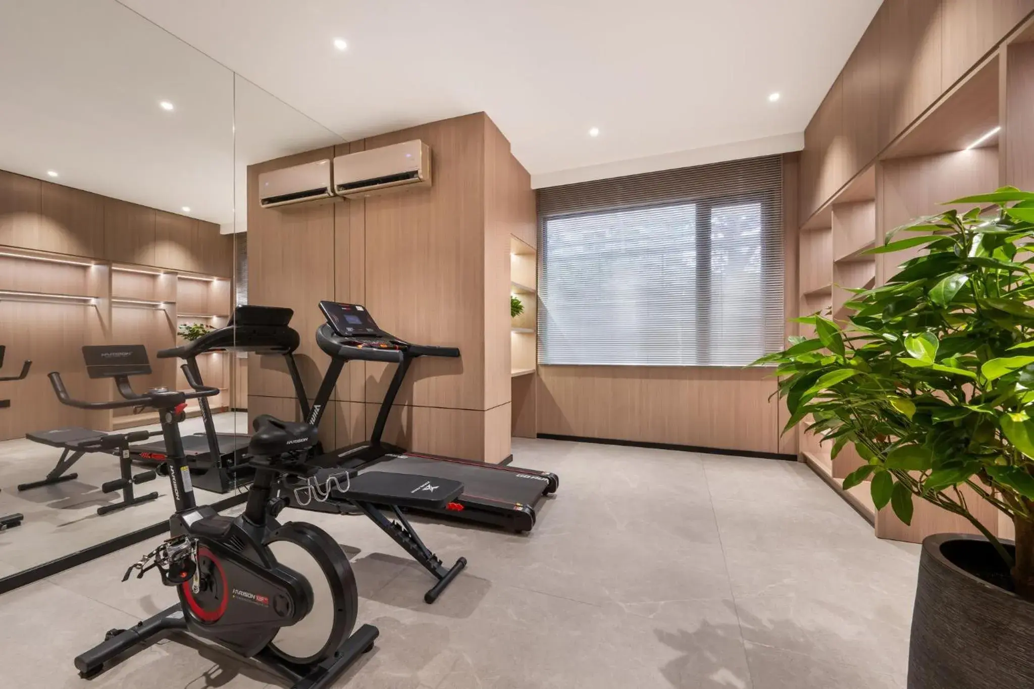 Fitness centre/facilities in Holiday Inn Express Shanghai Putuo by IHG Fitness centre/facilities in Holiday Inn Express Shanghai Putuo by IHG