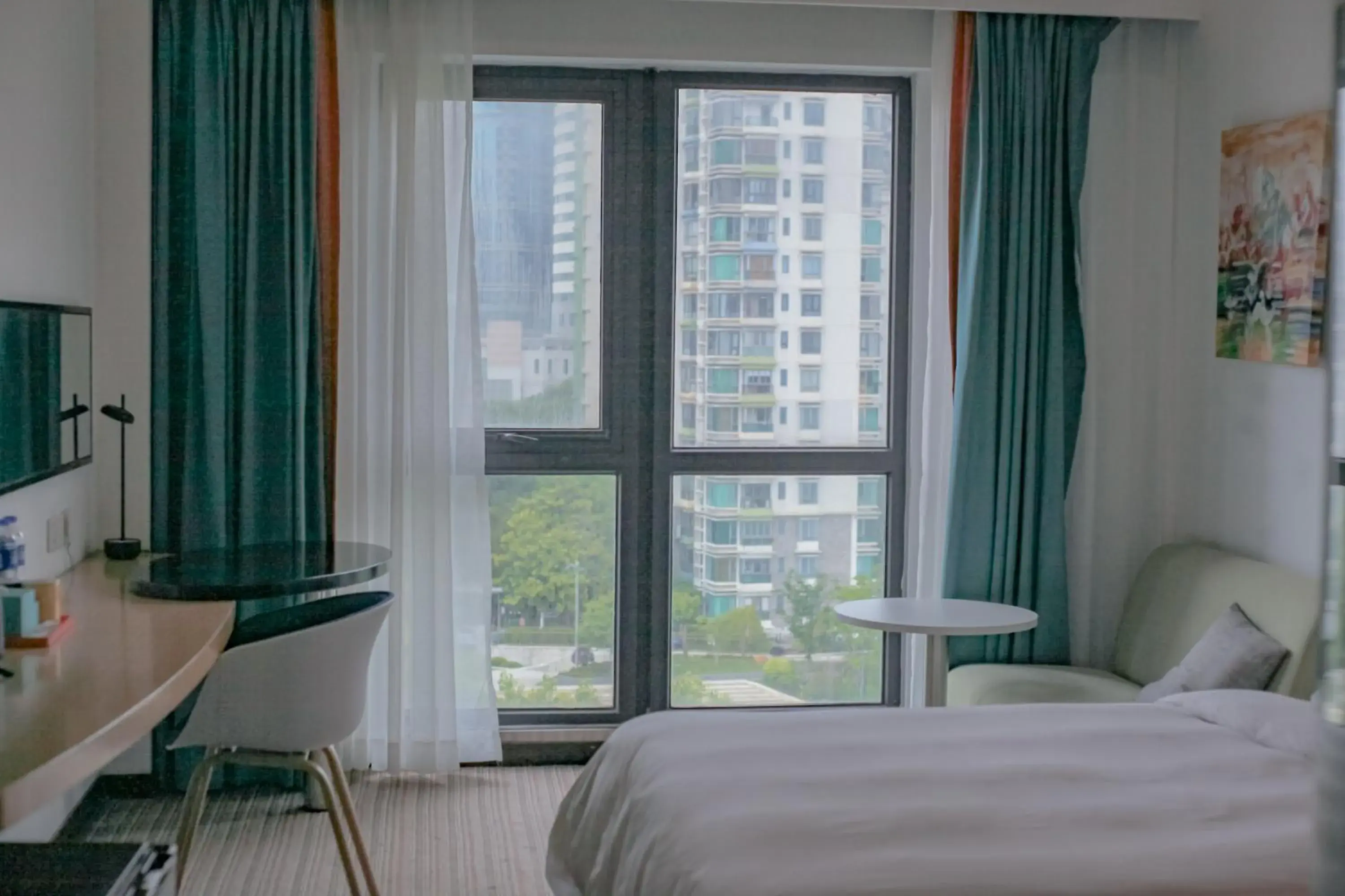 1 Queen Standard Suzhou River View in Holiday Inn Express Shanghai Putuo by IHG 1 Queen Standard Suzhou River View in Holiday Inn Express Shanghai Putuo by IHG