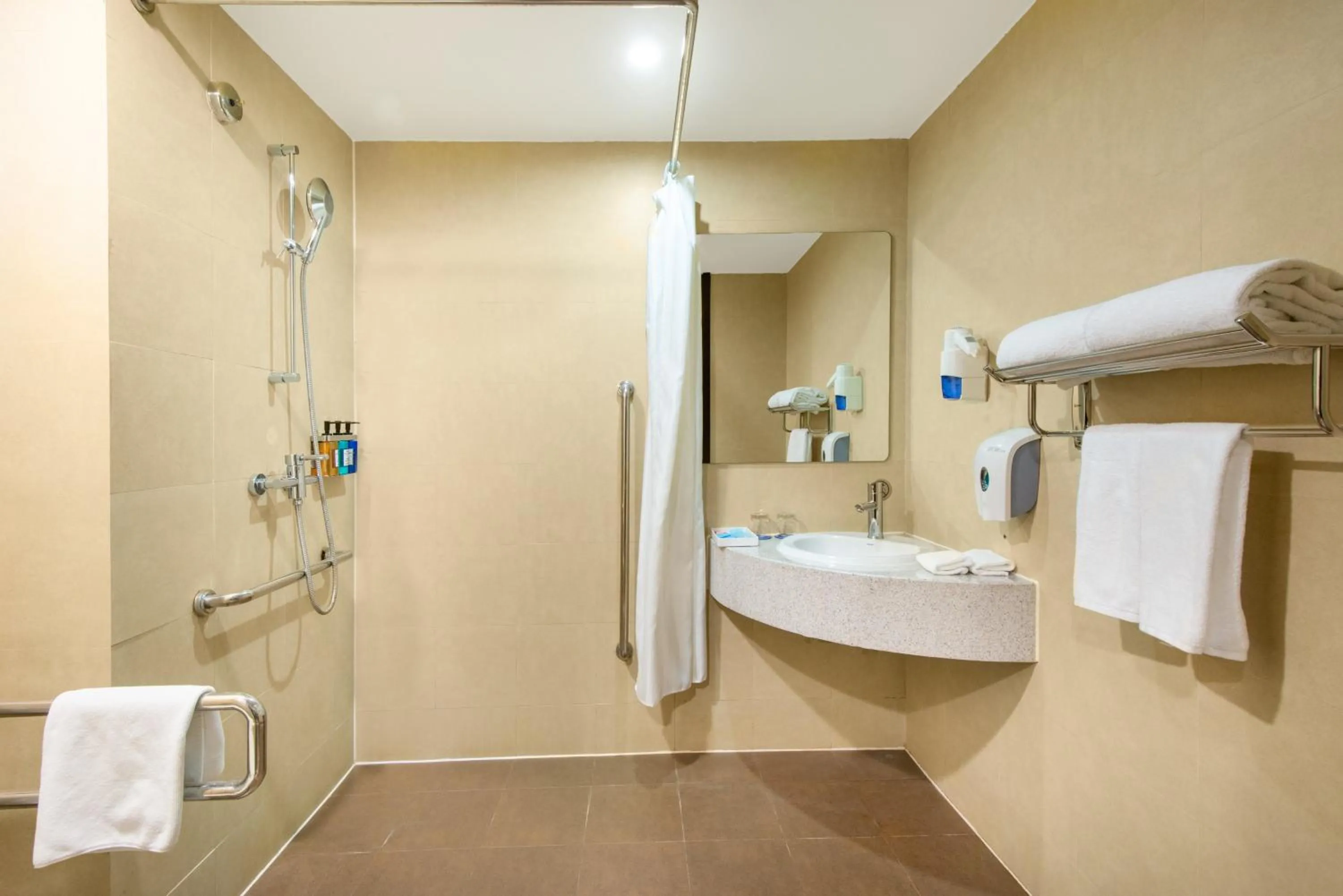Bathroom in Holiday Inn Express Shanghai Putuo by IHG