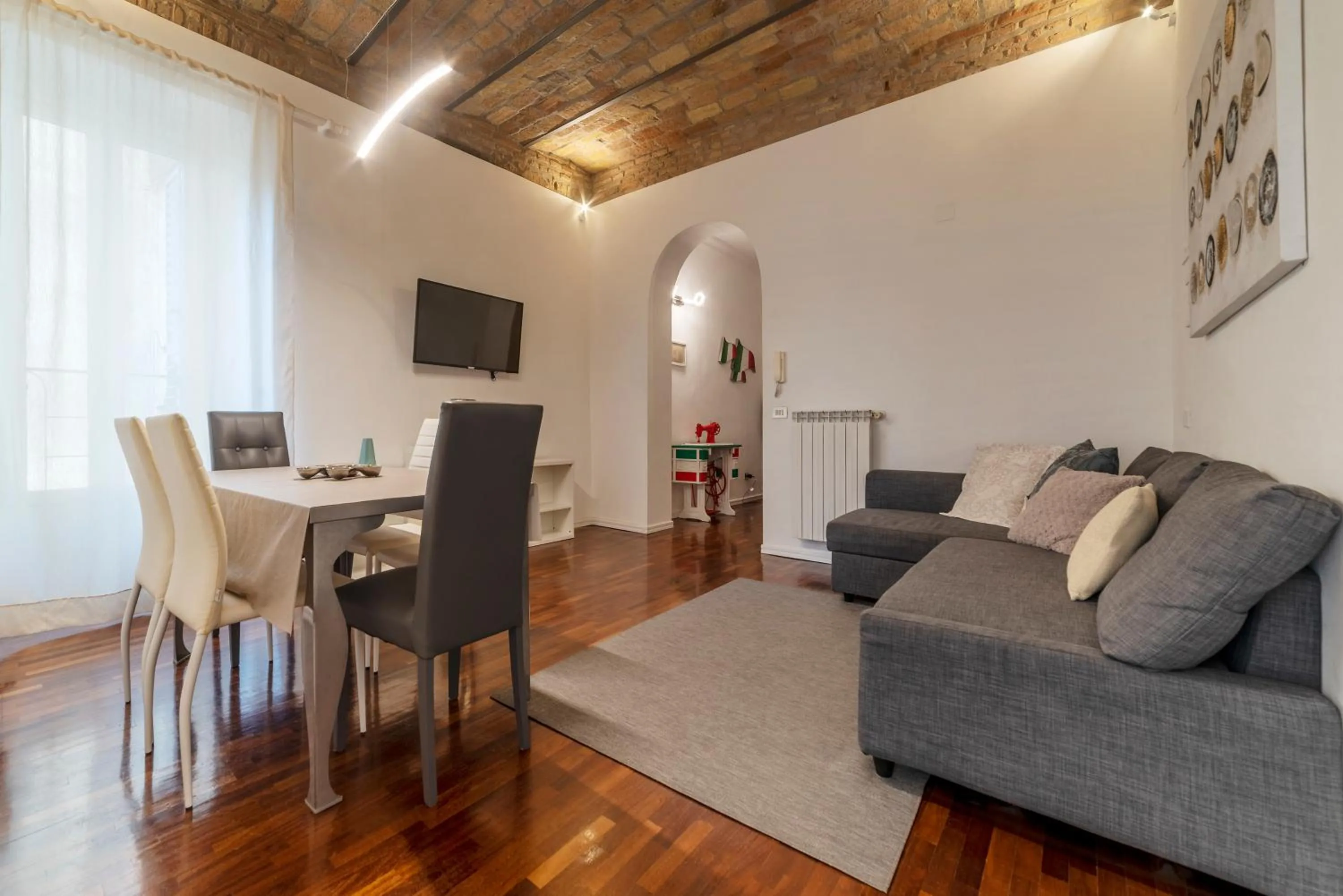 GuestHost - Fontana di Trevi Design Apartment