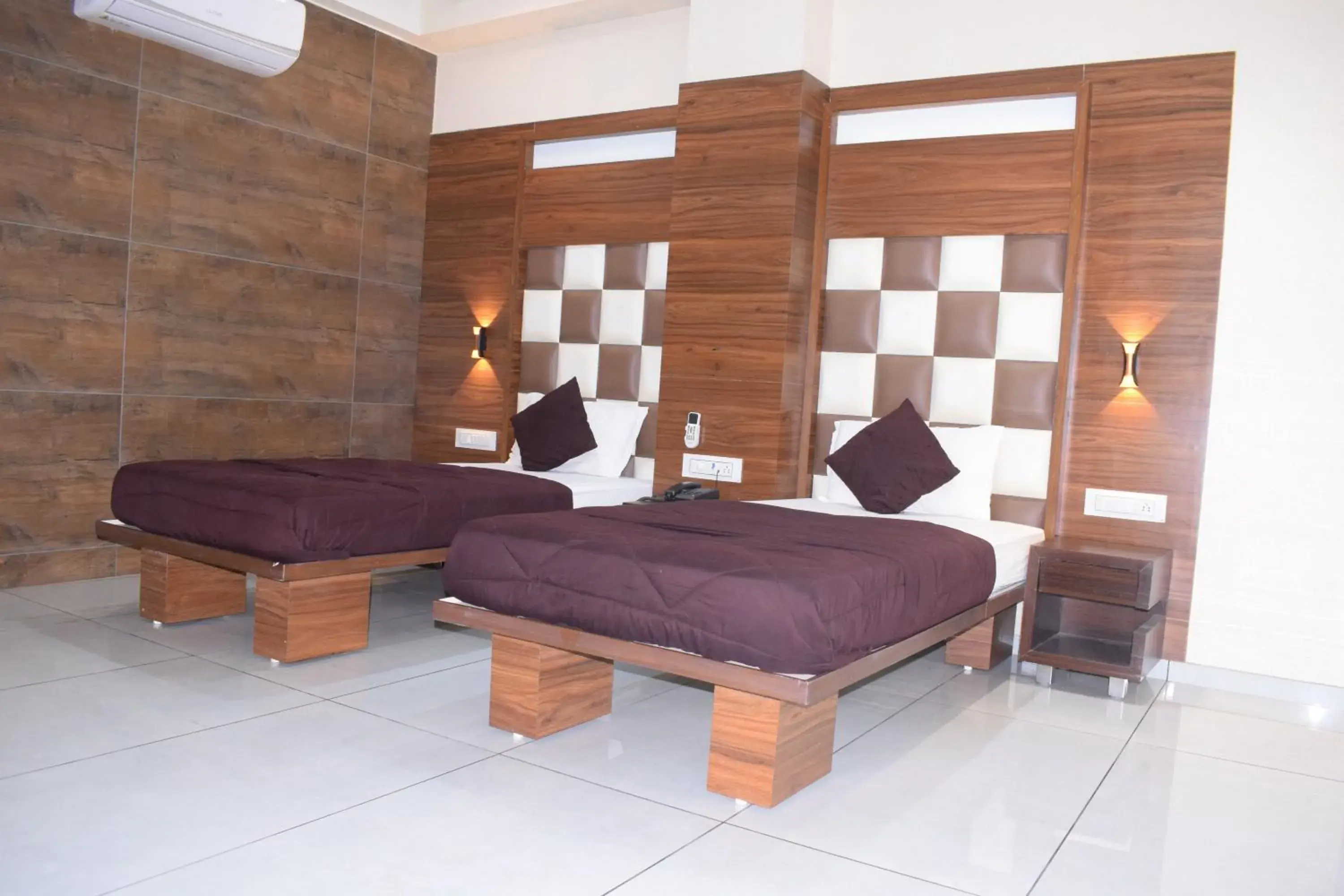 HOTEL VIRAM HOTEL VIRAM