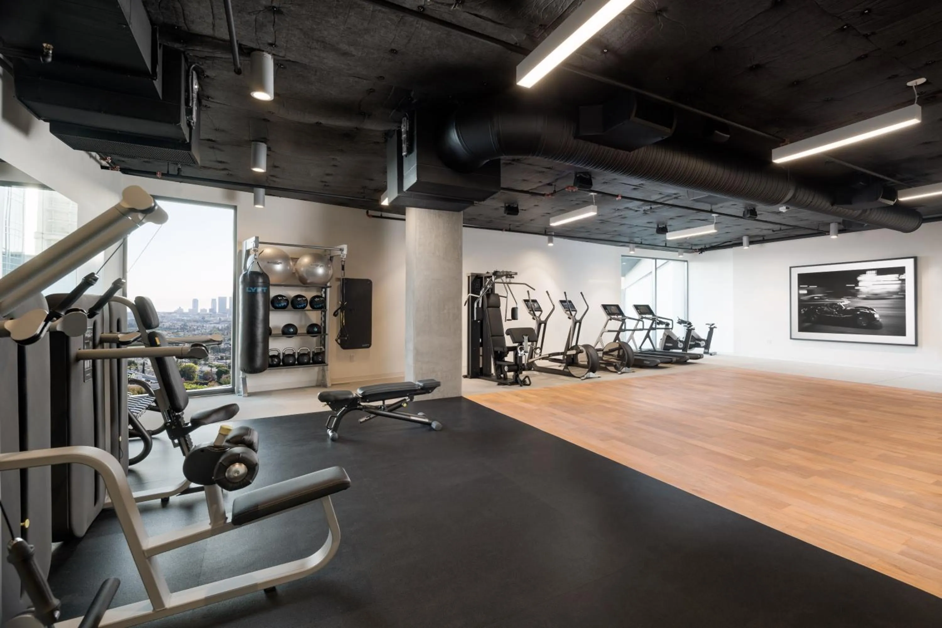 Fitness centre/facilities in AKA West Hollywood