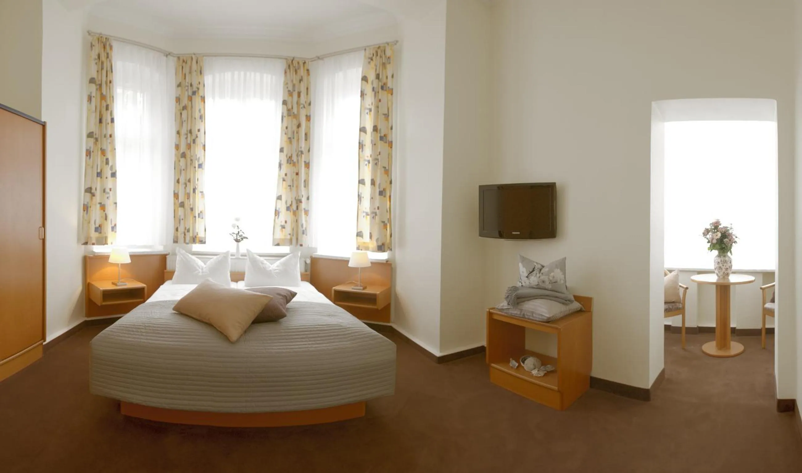 Comfort Double Room - single occupancy in Villa Neptun