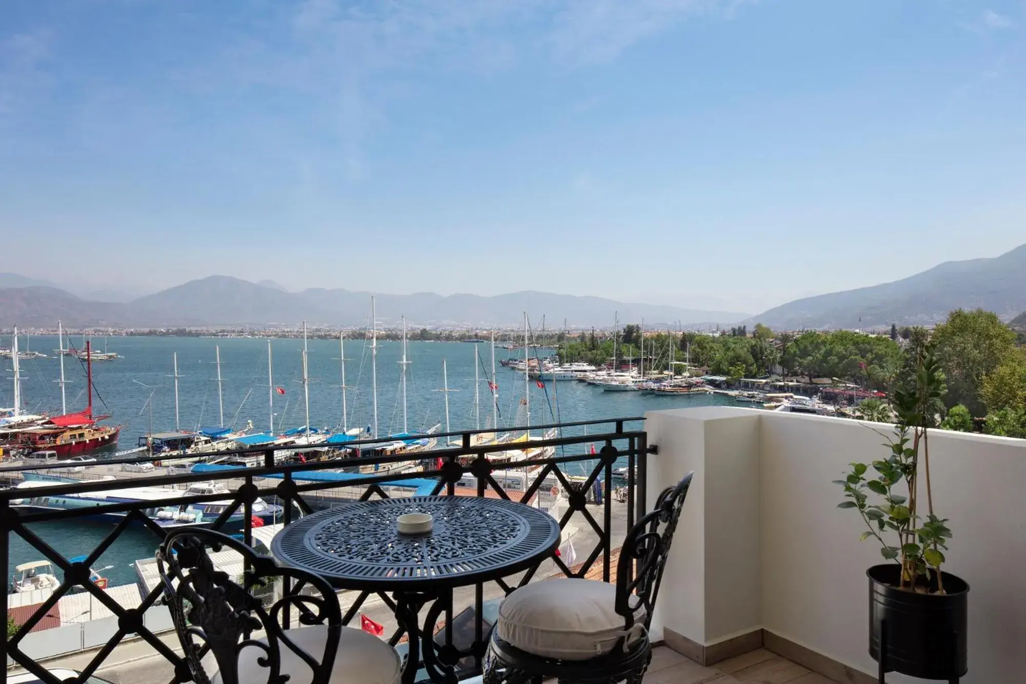 Deluxe Suite with Sea View in Ada Dreams City Deluxe Suite with Sea View in Ada Dreams City