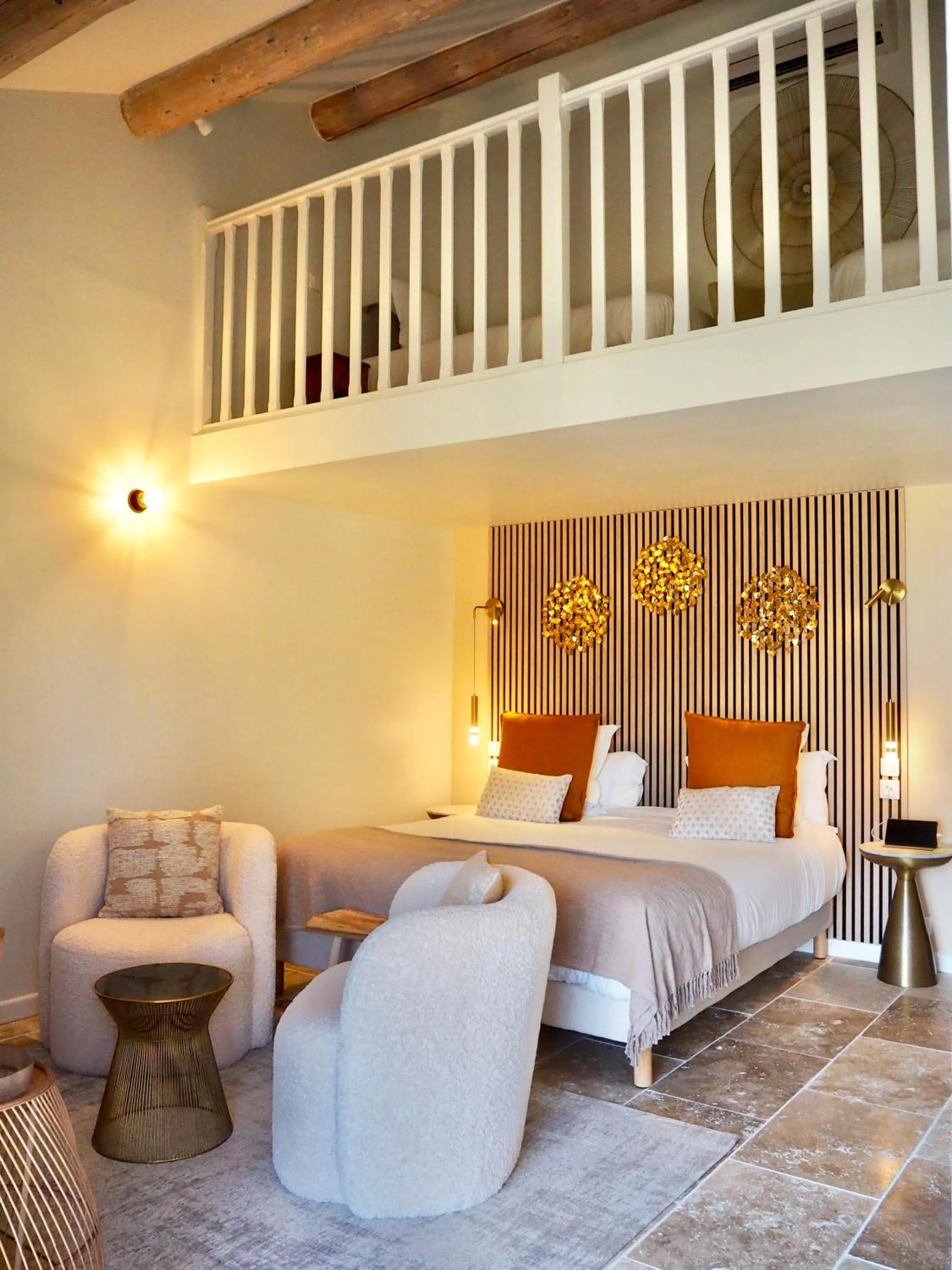 Bed in Le Jas de Joucas Hôtel-Restaurant