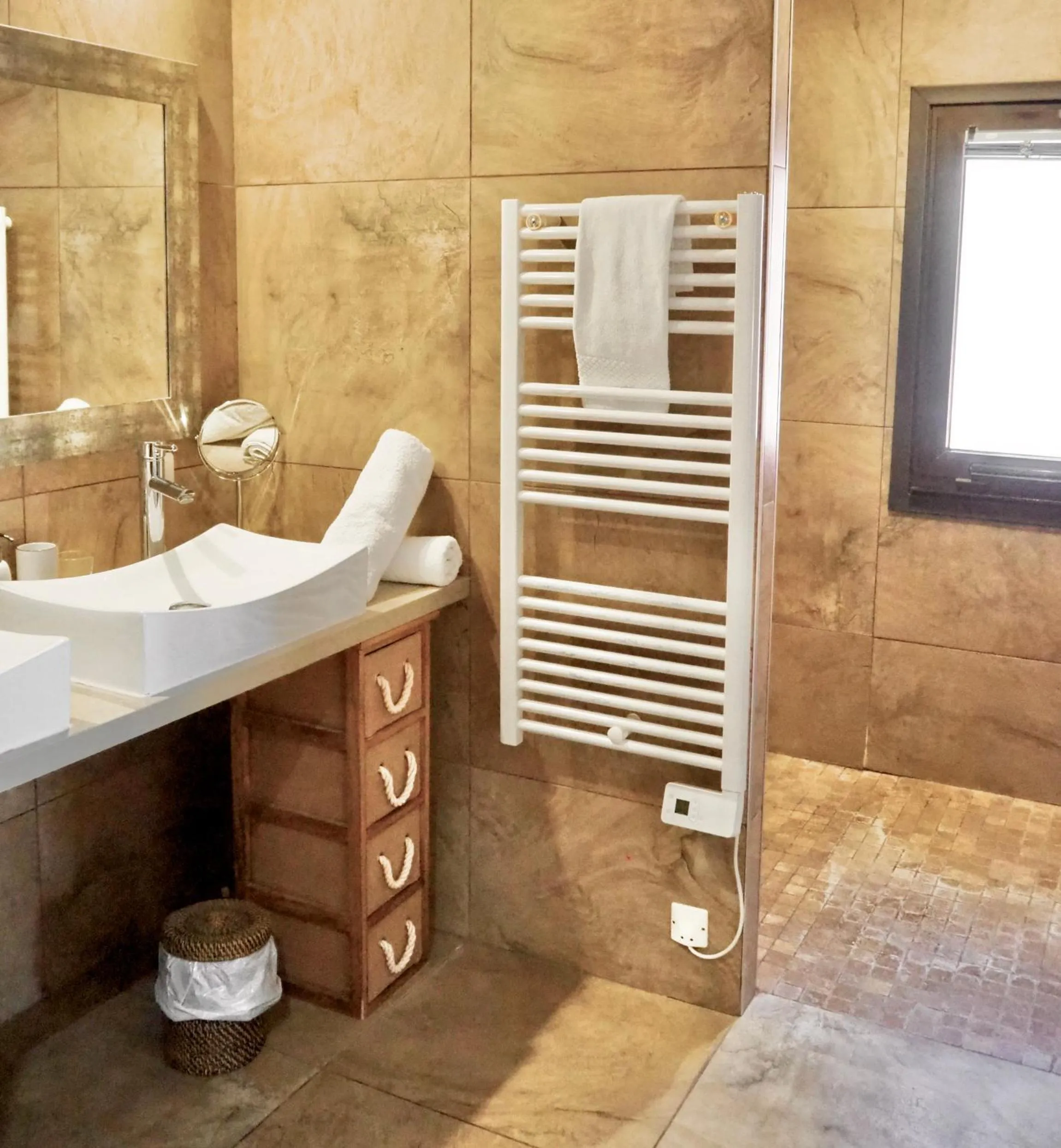 Le Jas de Joucas Hôtel-Restaurant