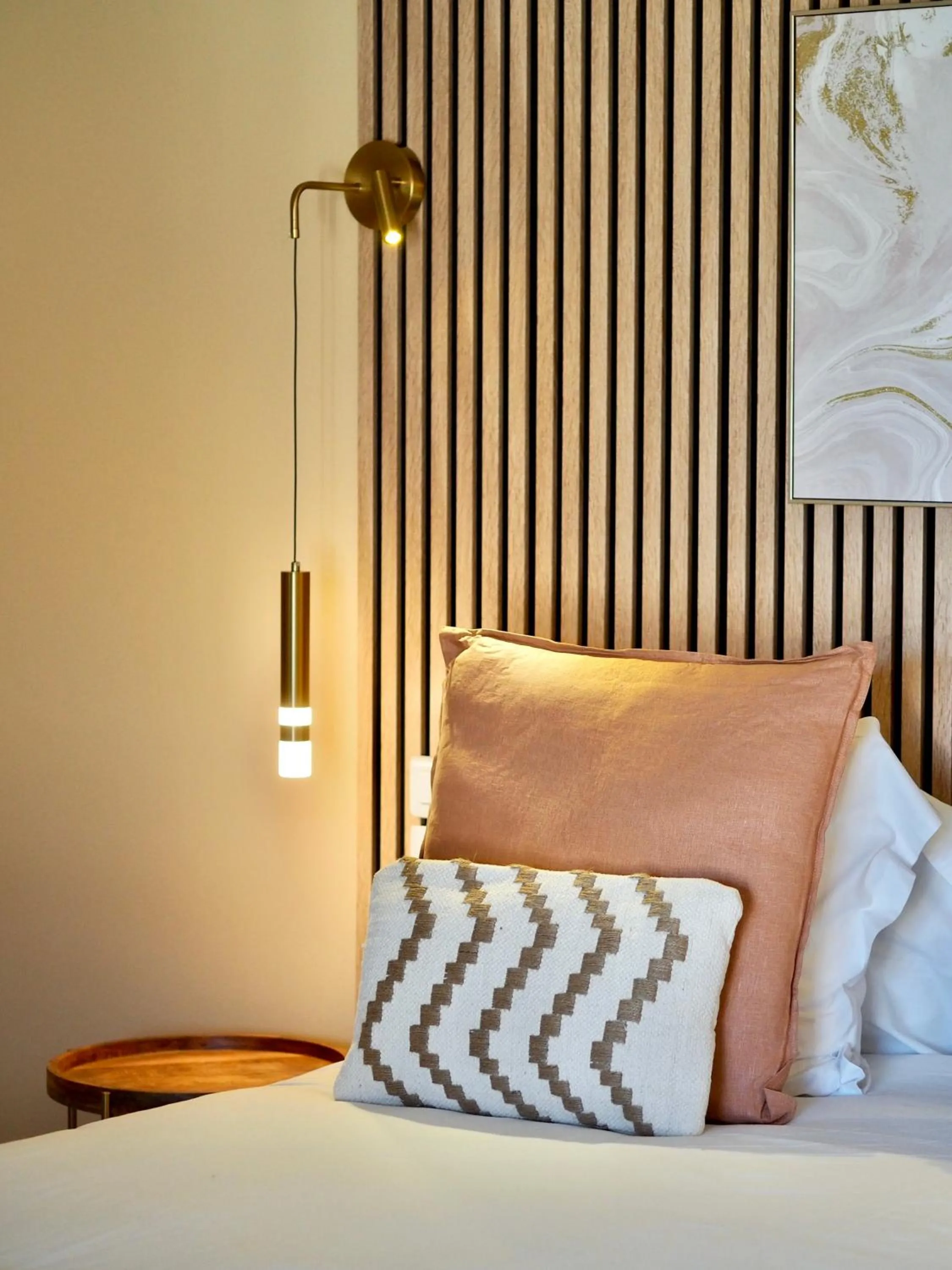 Bed in Le Jas de Joucas Hôtel-Restaurant