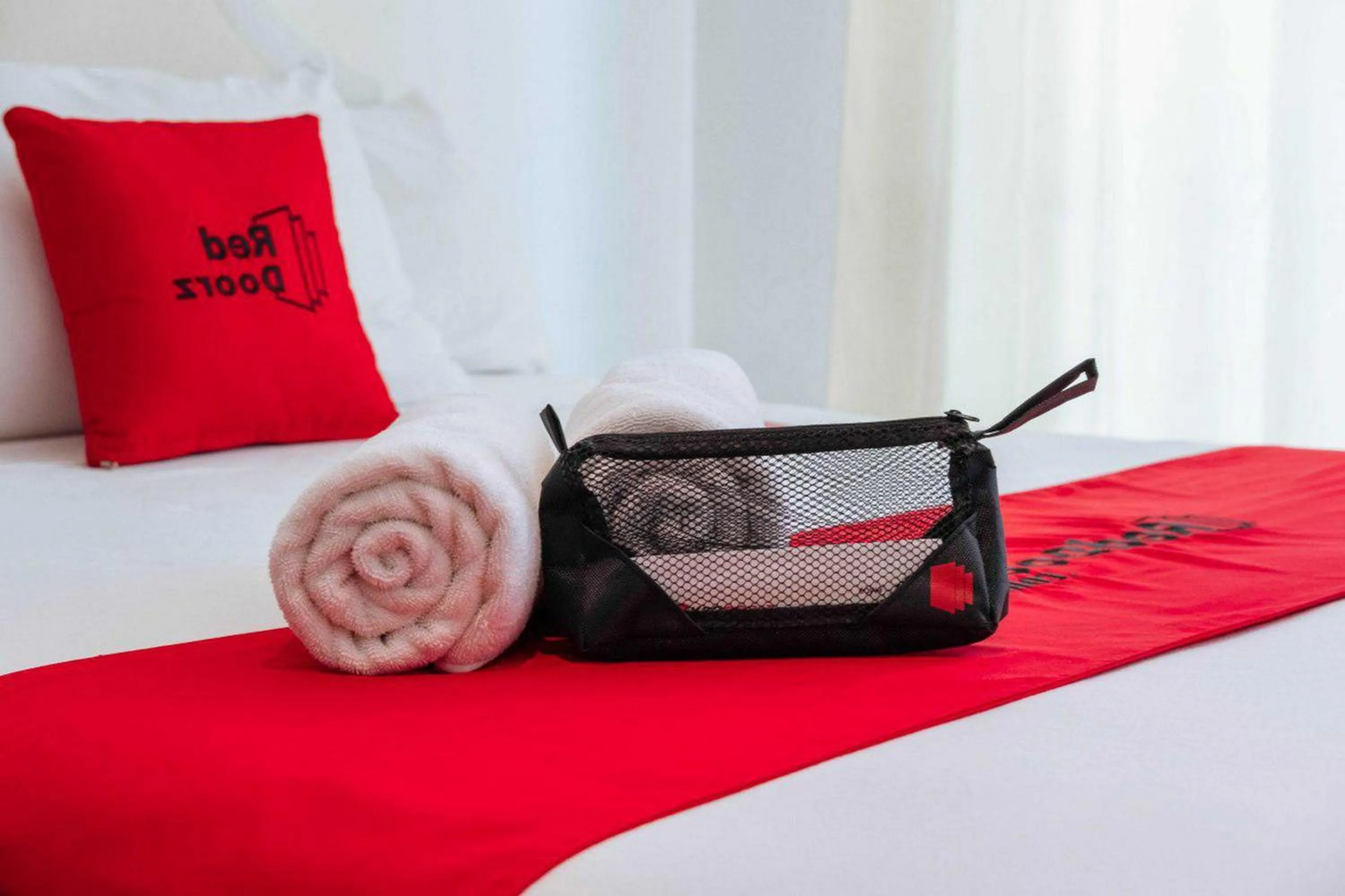 Bed in RedDoorz At Simpang Borobudur